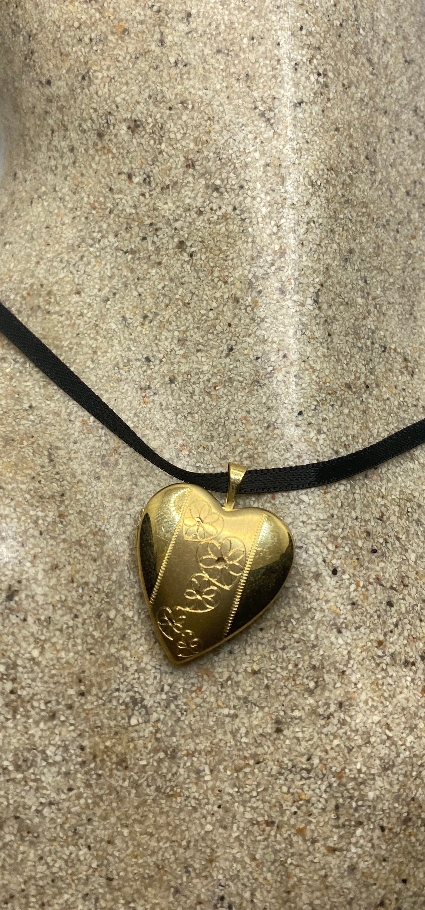 Vintage Heart Locket Choker Gold Filled MOM Necklace