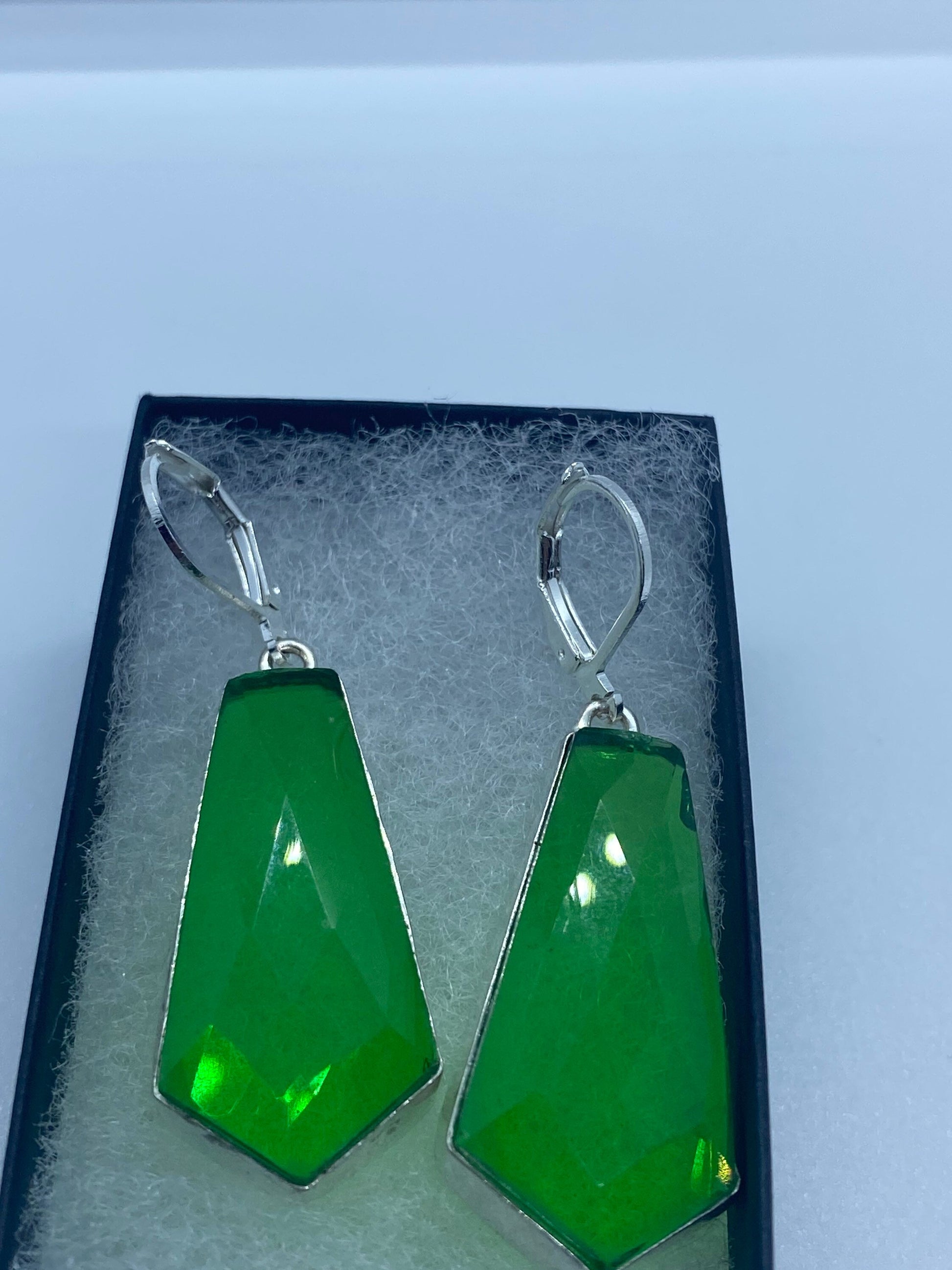 Vintage Green Crystal Glass Earrings 925 Sterling Silver Leverback