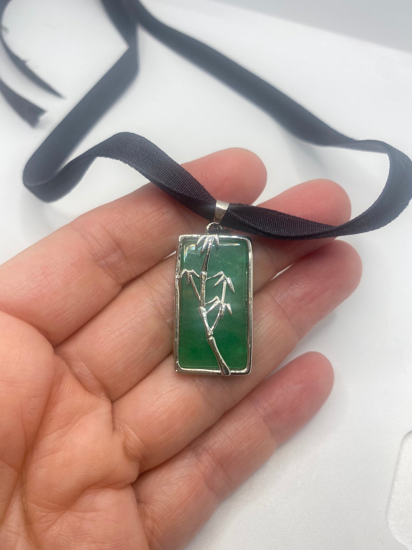 Vintage Green Jade Bamboo Choker Silver Finish Necklace Pendant