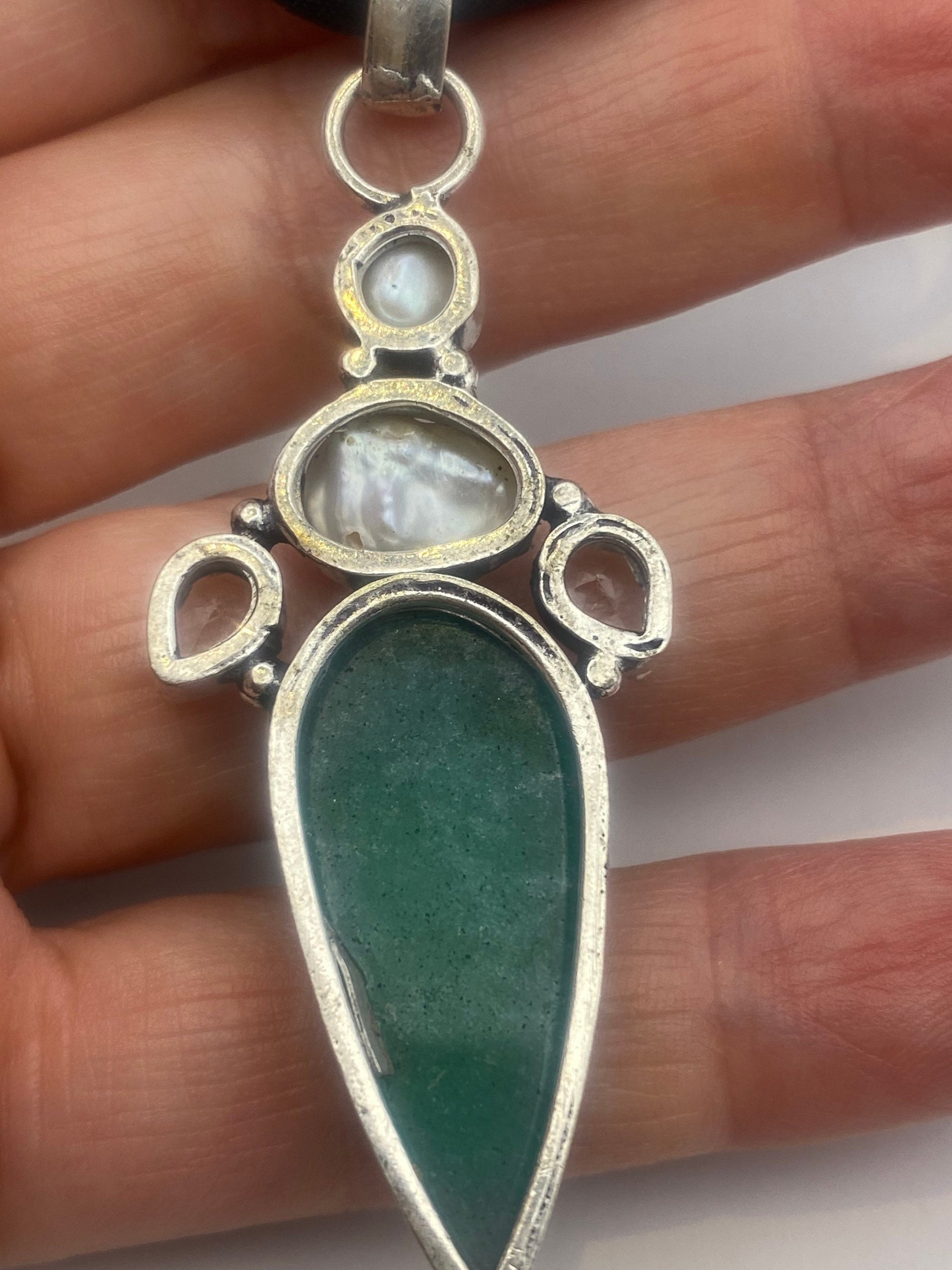 Vintage Green Raw Emerald Crystal pearl Black Velvet Choker Pendant