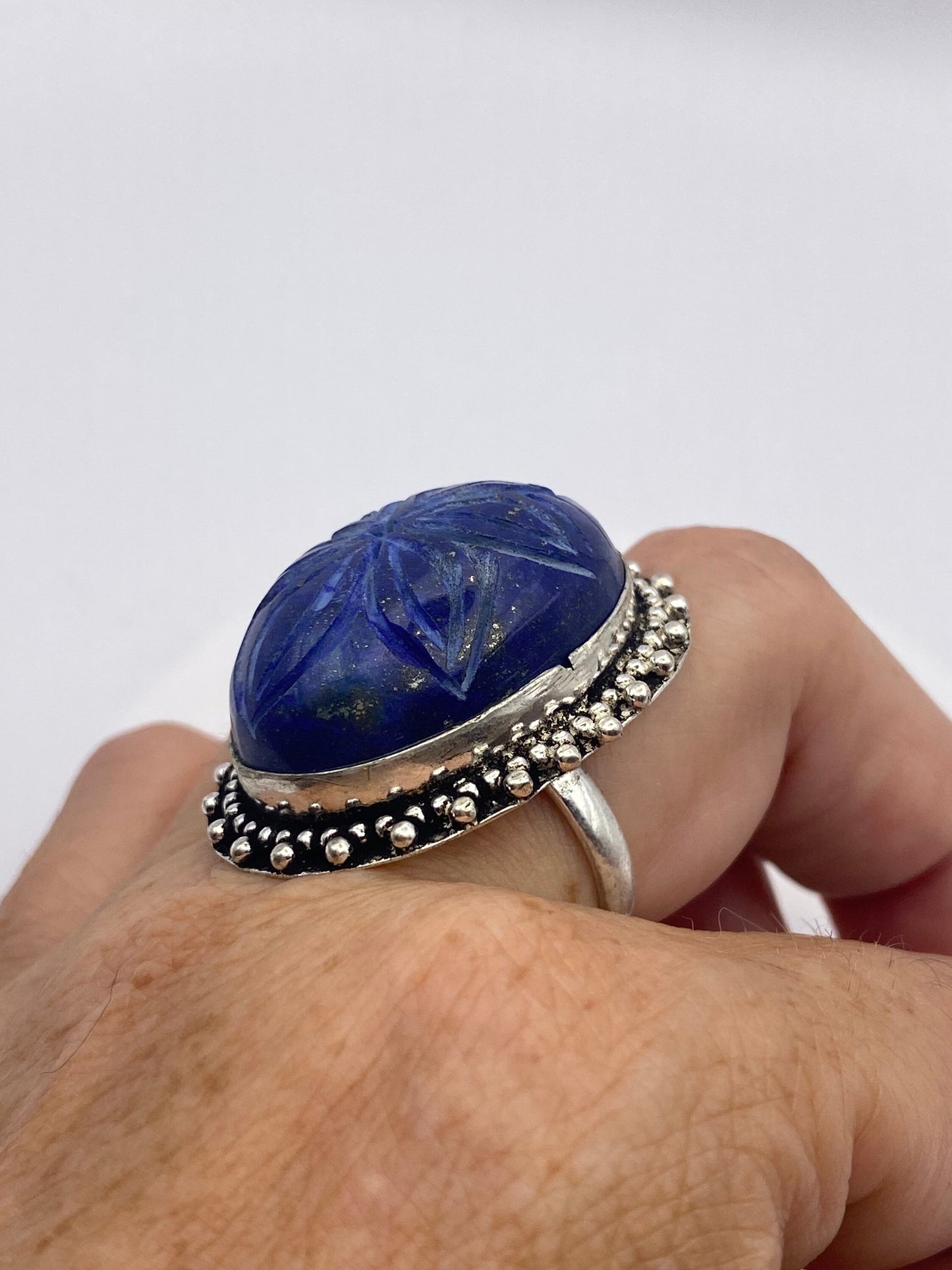 Vintage Blue Flower Carved Lapis Lazuli Ring