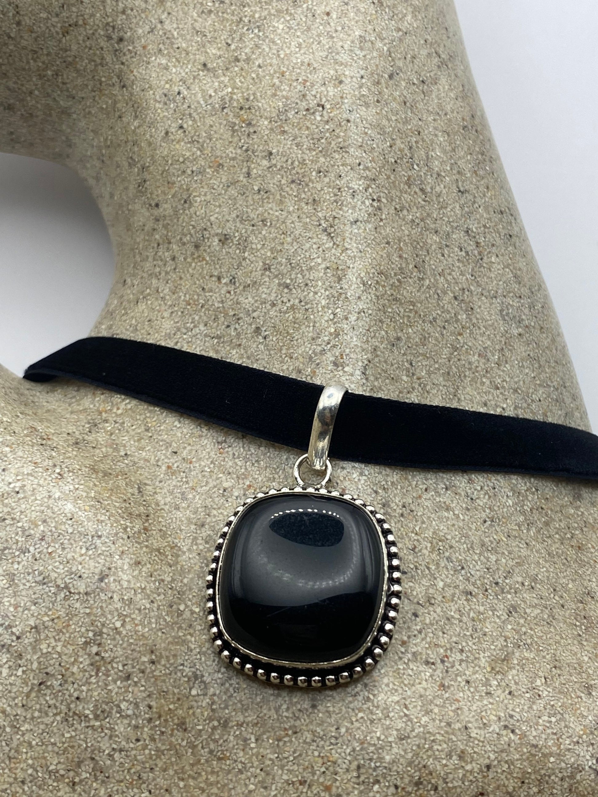 Vintage Black Onyx Choker Pendant Necklace
