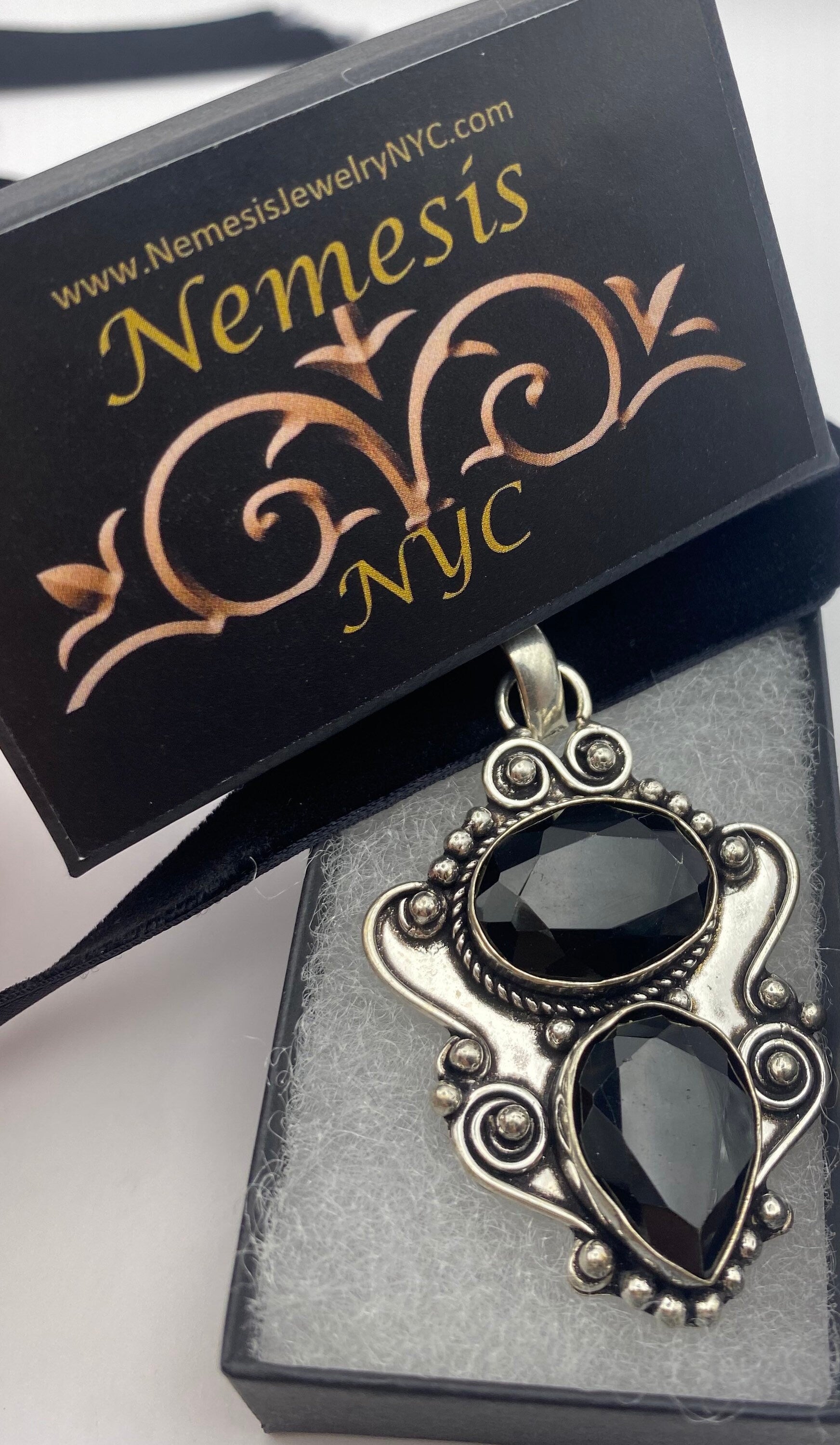 Vintage Black Onyx Choker Pendant Necklace
