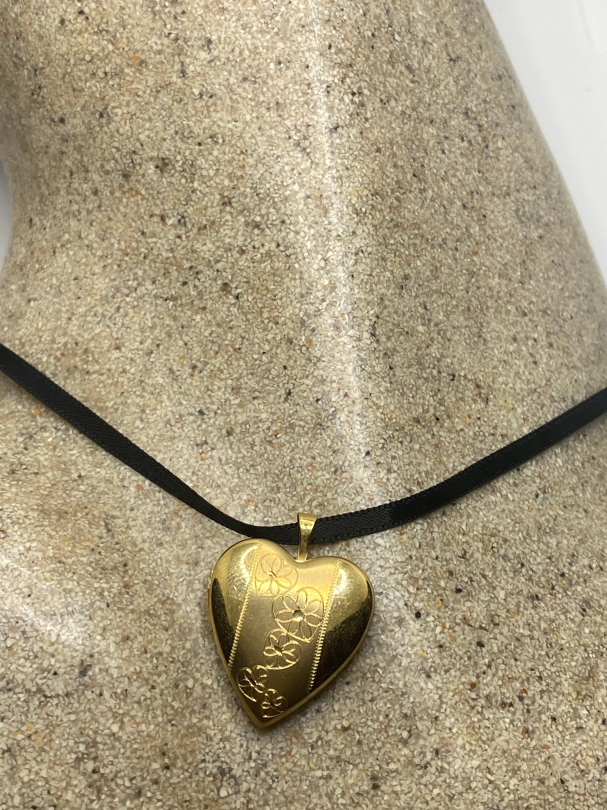 Vintage Heart Locket Choker Gold Filled MOM Necklace