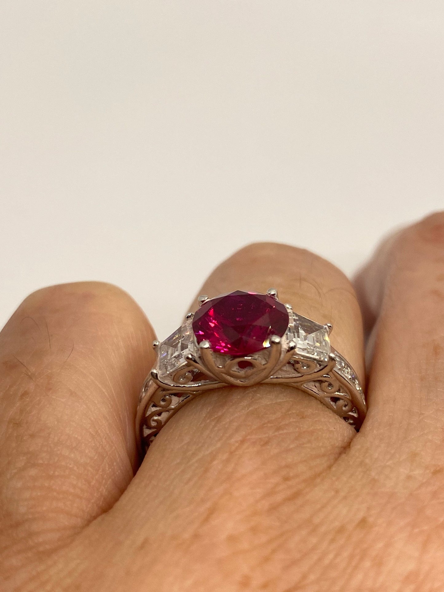 Vintage Ruby Cubic Zirconia Crystal 925 Sterling Silver Ring