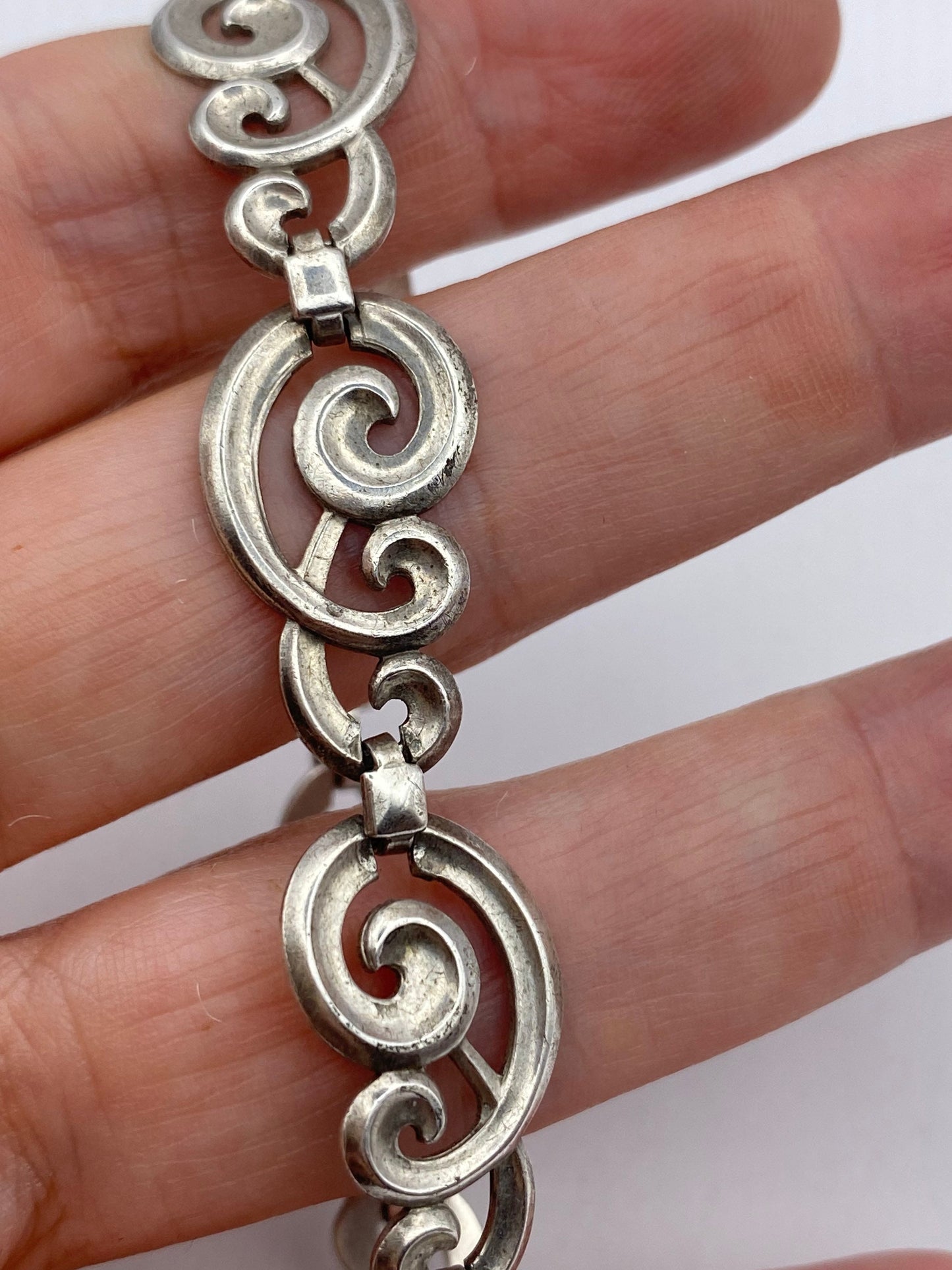 Vintage 925 Sterling Silver Filigree Flower Bracelet