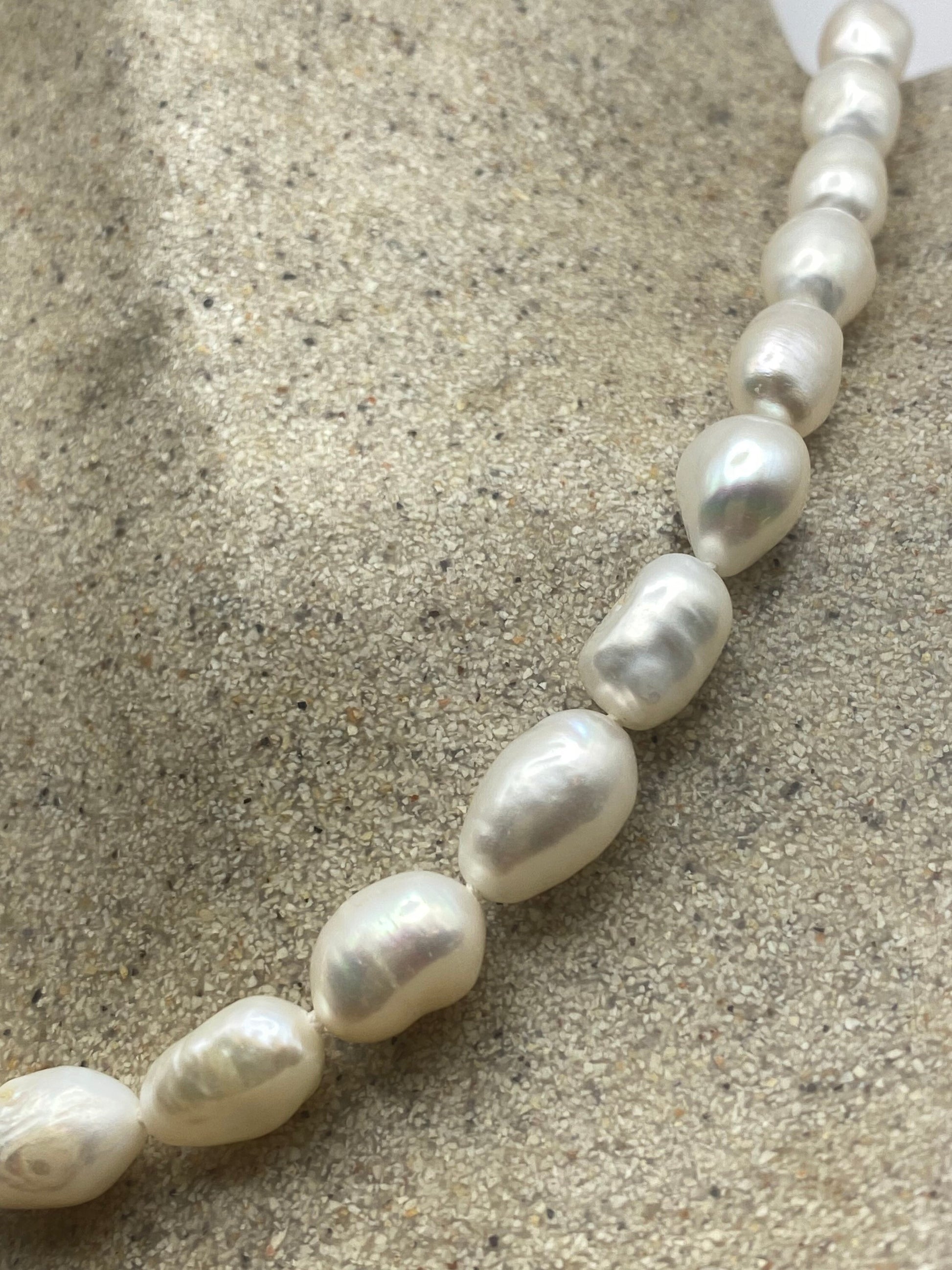 Vintage Hand Knotted White Pearl 16 inch Necklace