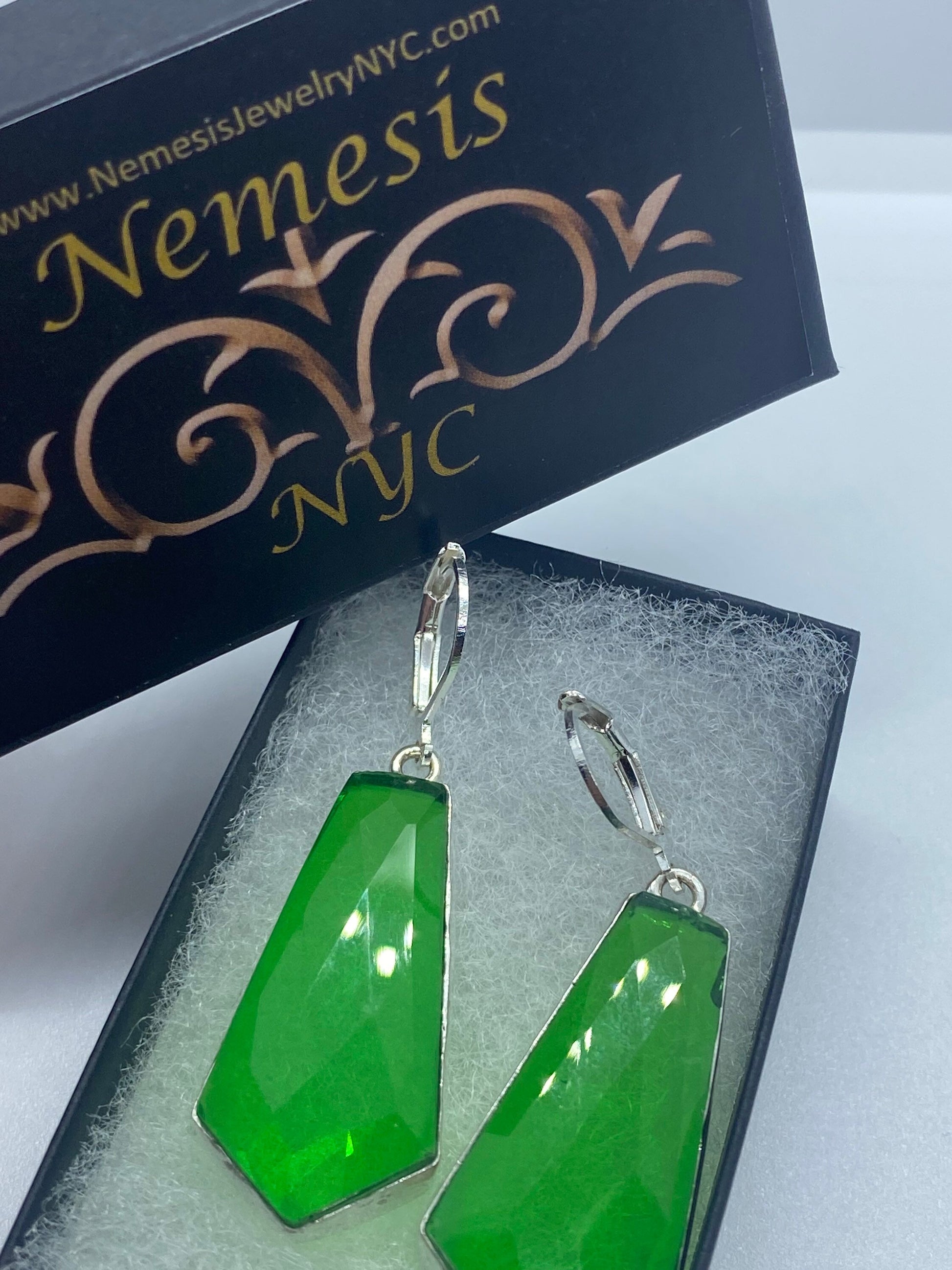 Vintage Green Crystal Glass Earrings 925 Sterling Silver Leverback