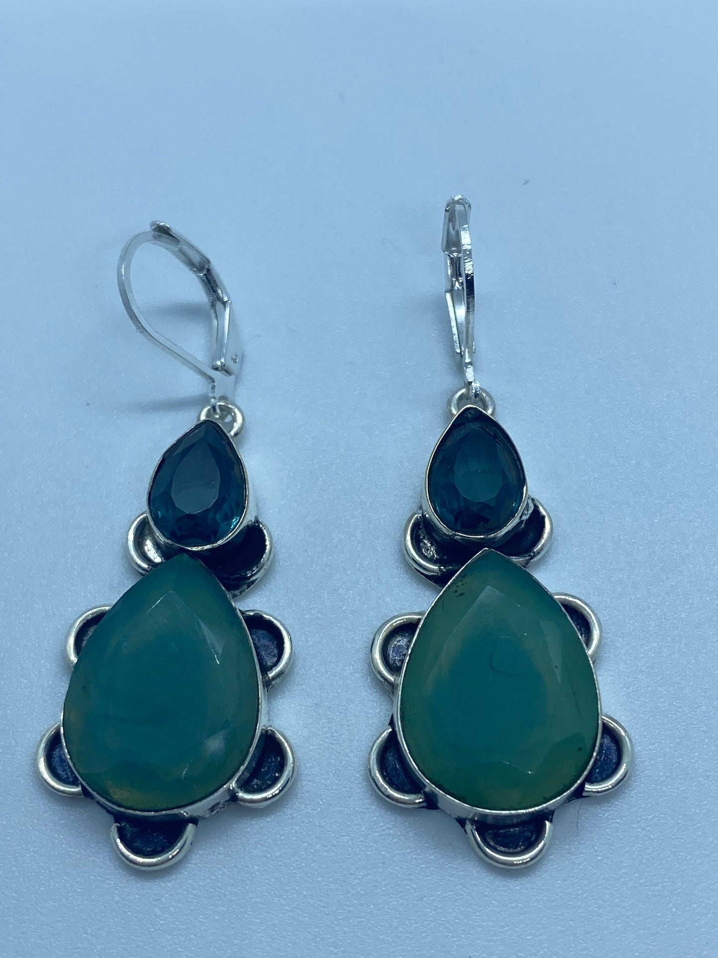 Vintage Green Aventurine Jade Silver Dangle Earrings