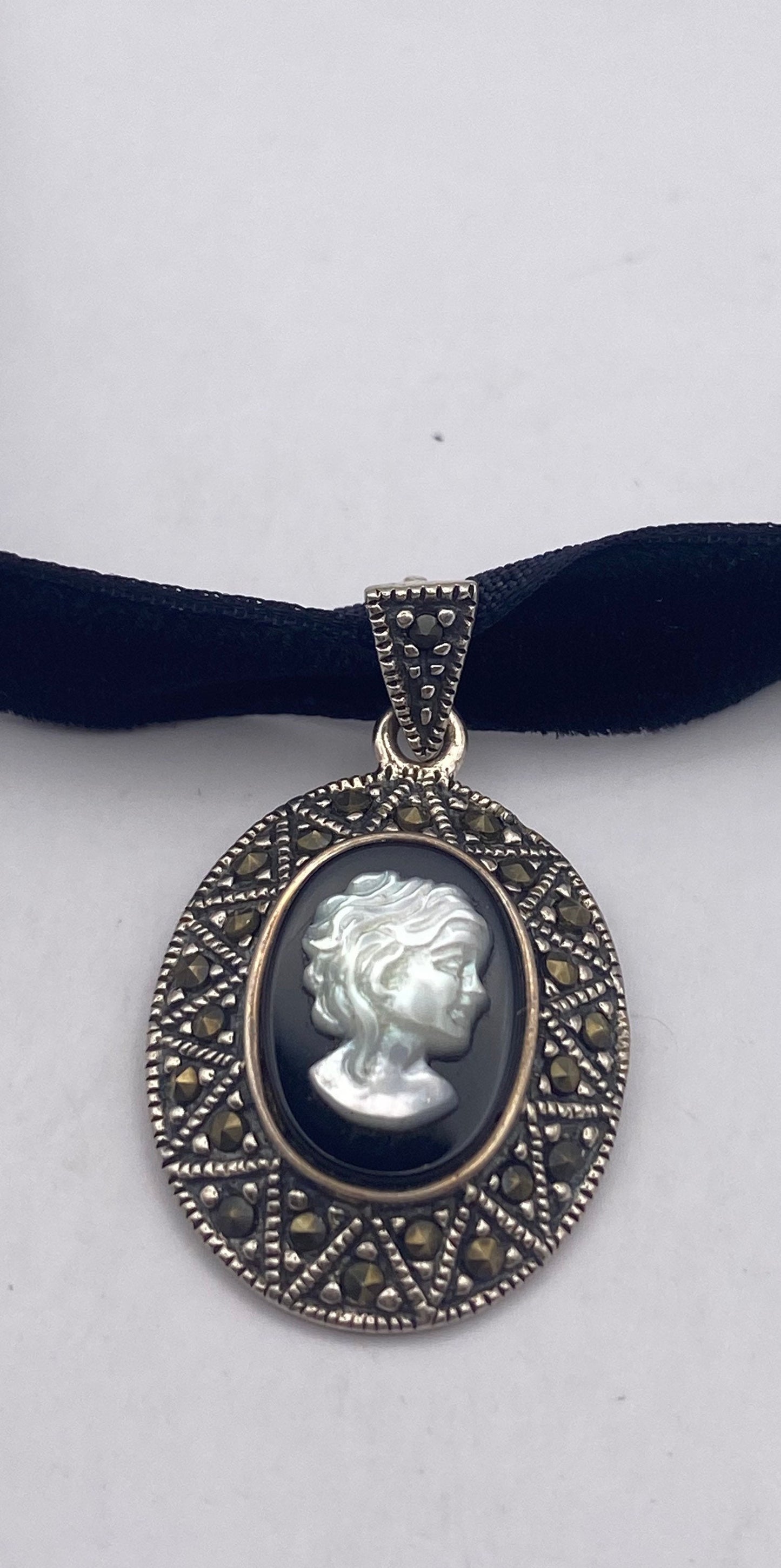 Vintage Black Onyx Mother of Pearl Cameo Choker 925 Sterling Silver Necklace