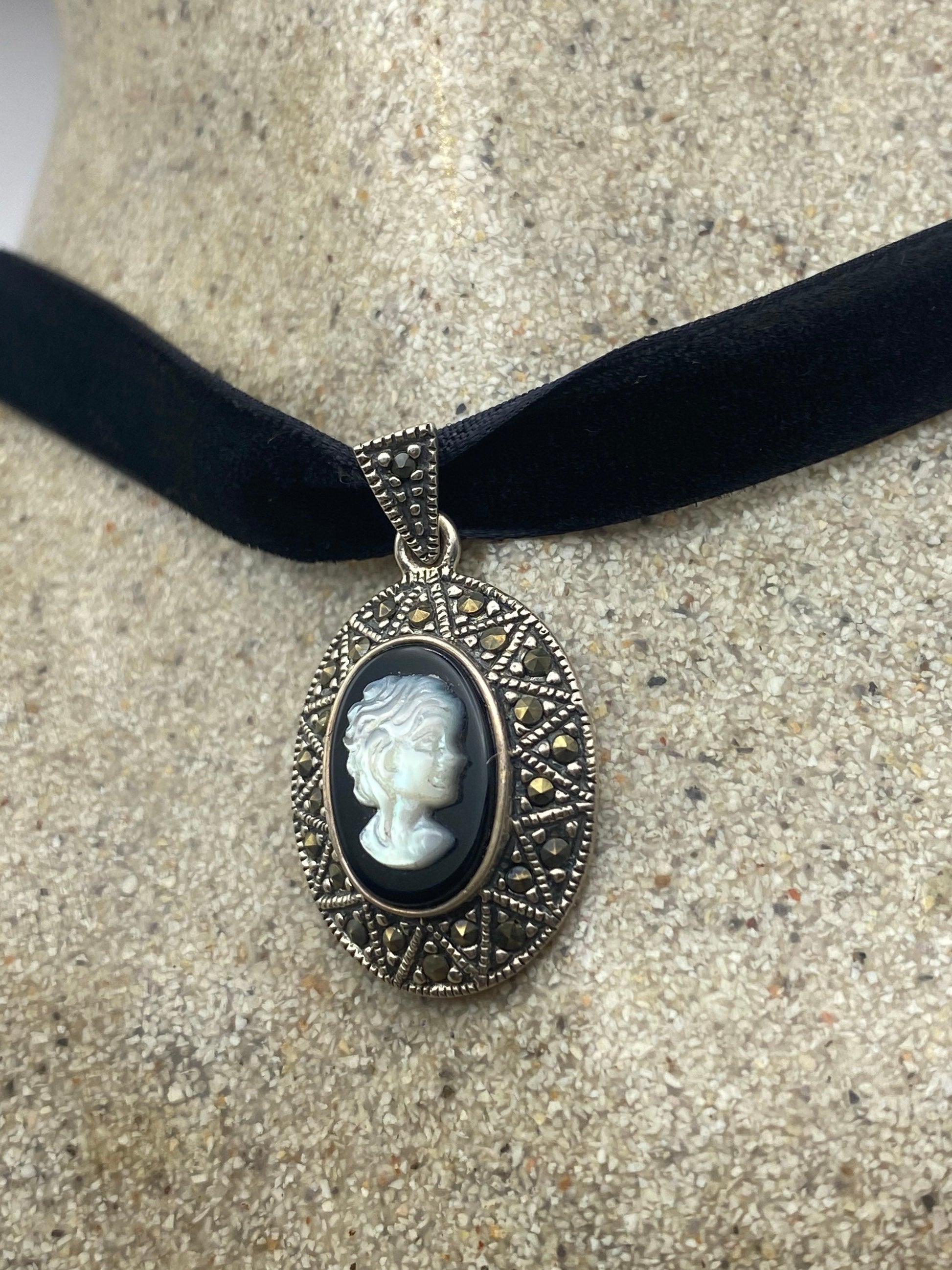 Vintage Black Onyx Mother of Pearl Cameo Choker 925 Sterling Silver Necklace