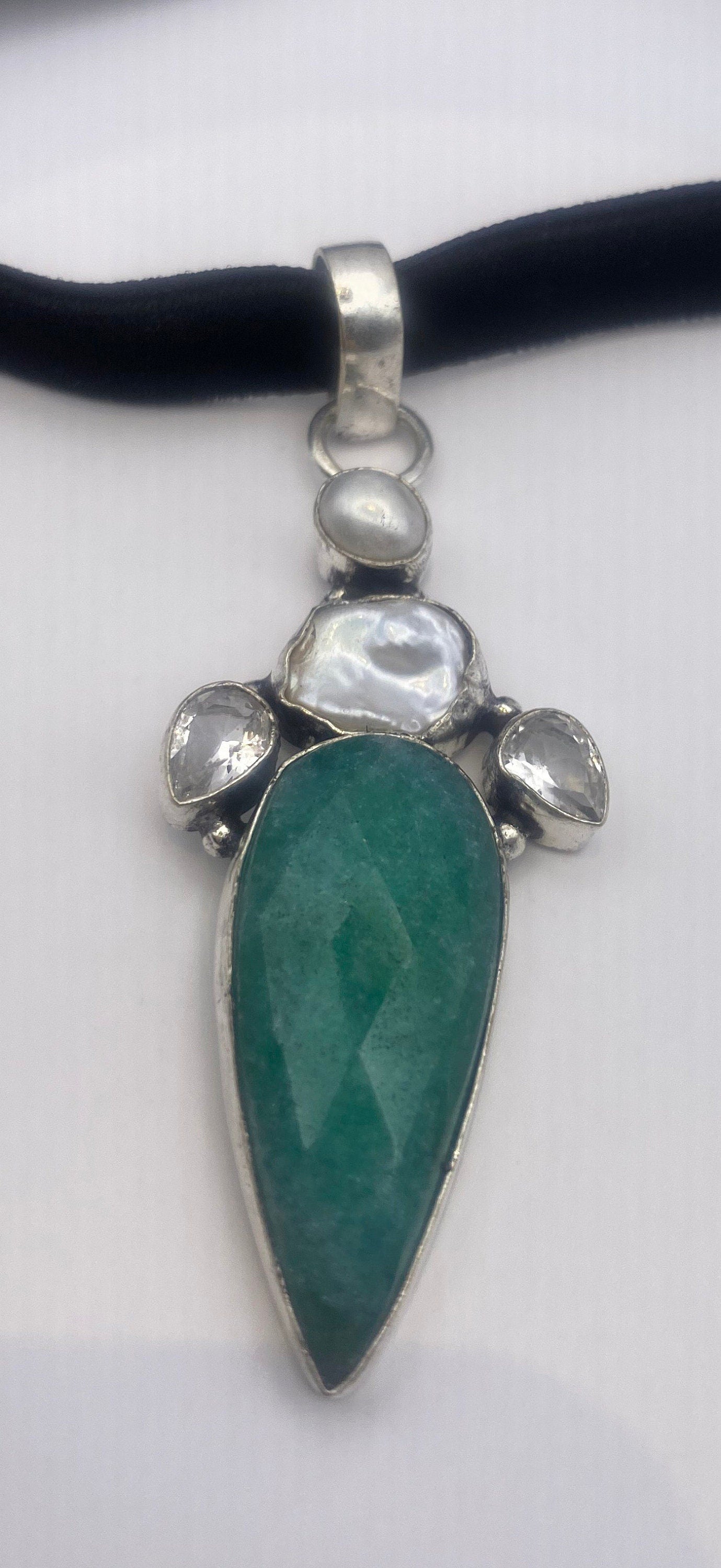 Vintage Green Raw Emerald Crystal pearl Black Velvet Choker Pendant