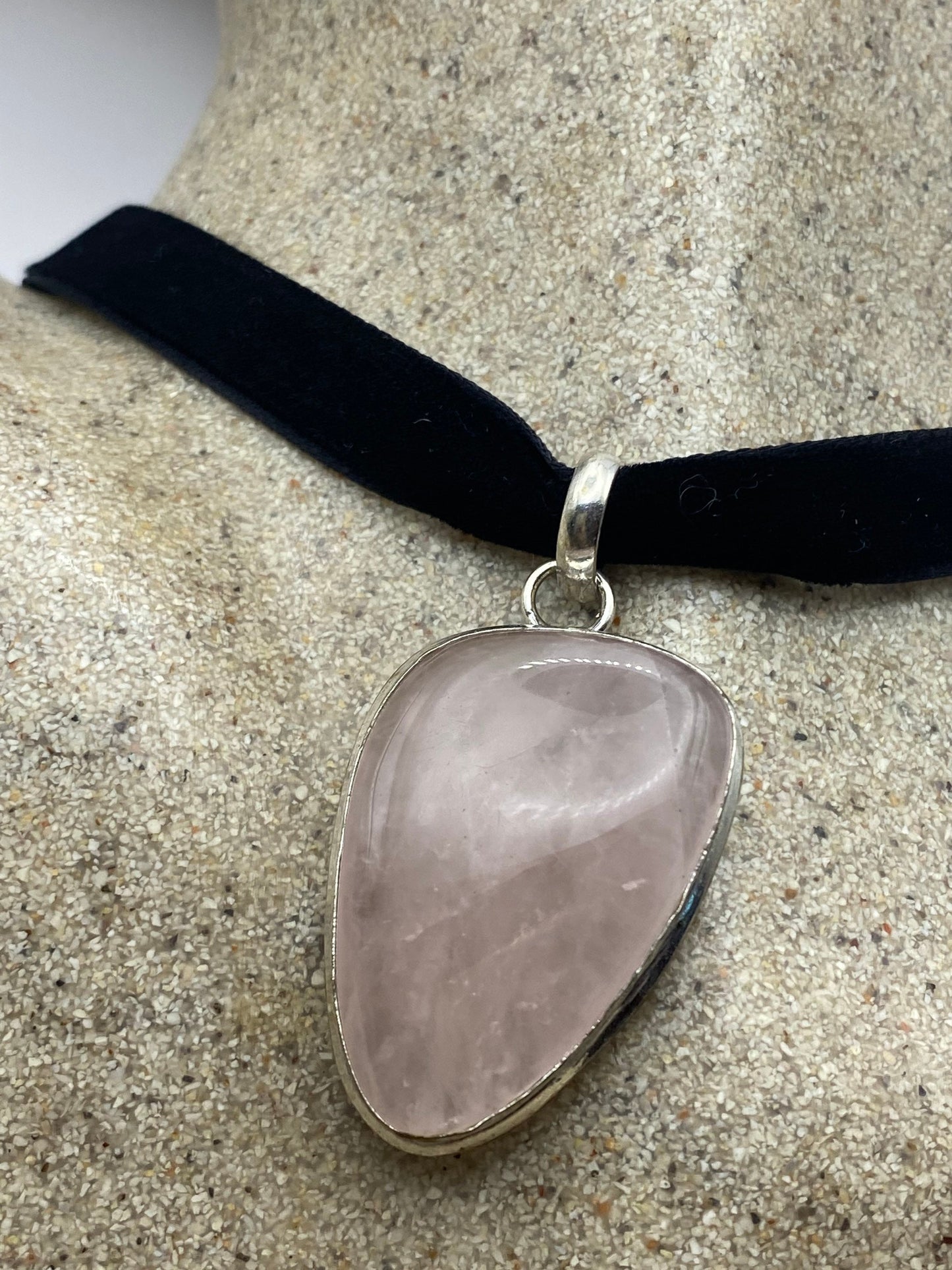 Vintage Rose Quartz Choker Pendant Necklace