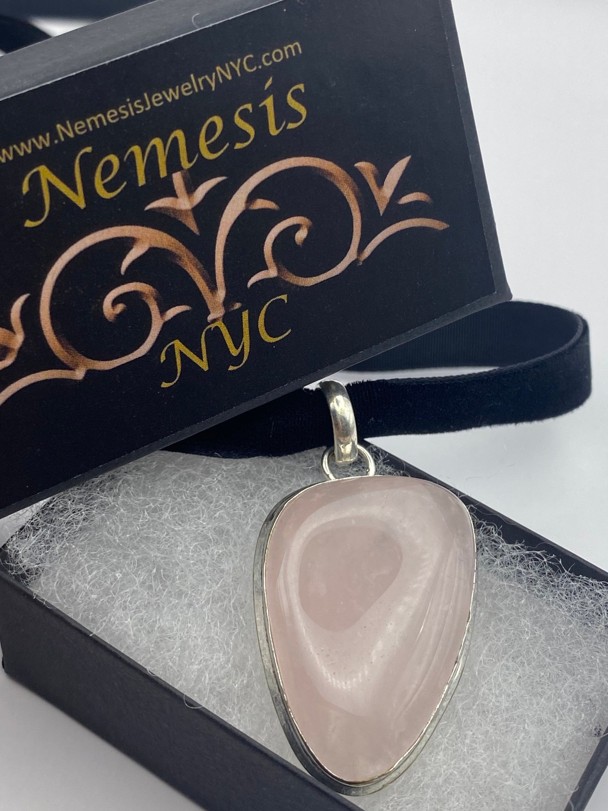 Vintage Rose Quartz Choker Pendant Necklace
