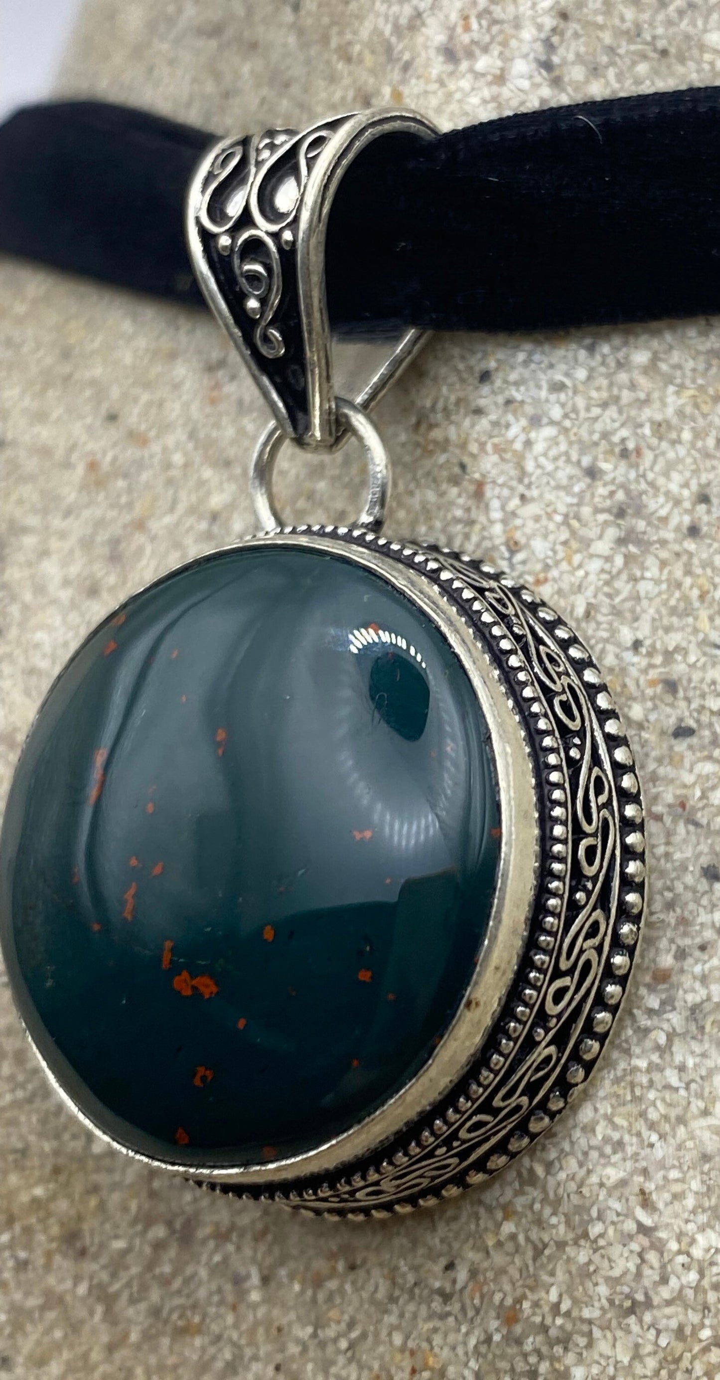 Vintage Green Bloodstone Choker Silver Finish Pendant Necklace