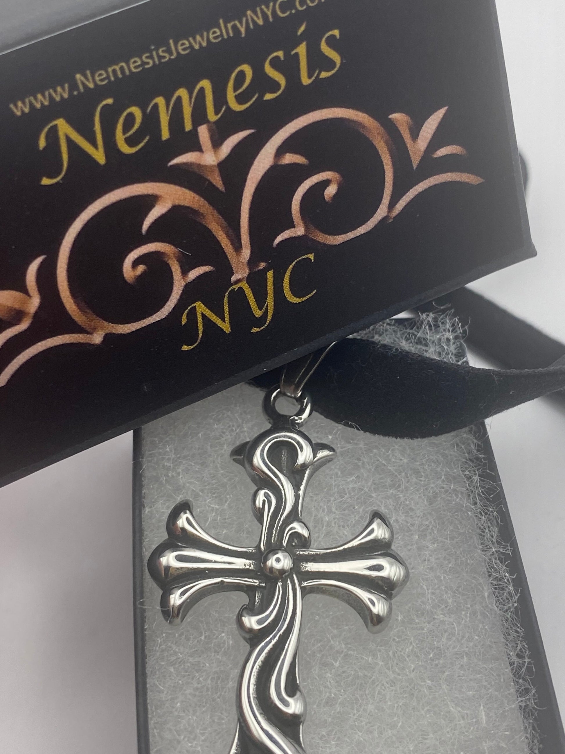 Vintage Celtic Silver Stainless Steel Cross Pendant Necklace Velvet Choker