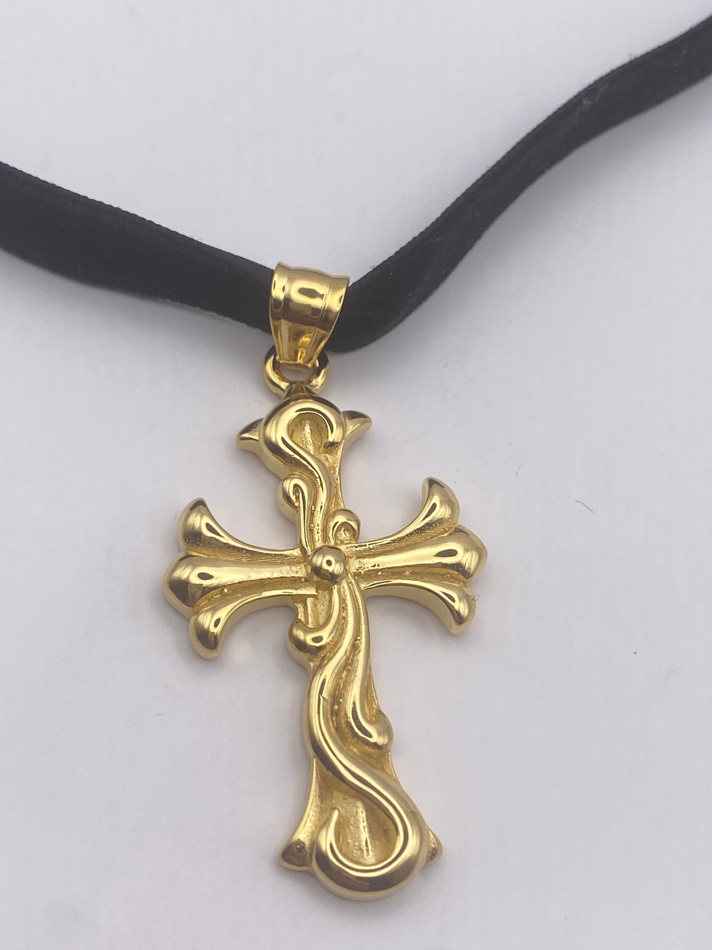 vintage Celtic Gold Stainless Steel Cross pendant necklace