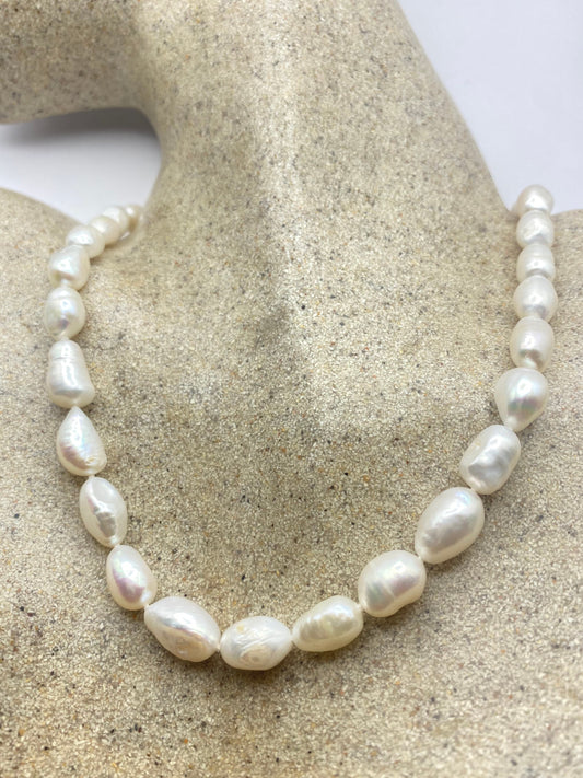 Vintage Hand Knotted White Pearl 16 inch Necklace