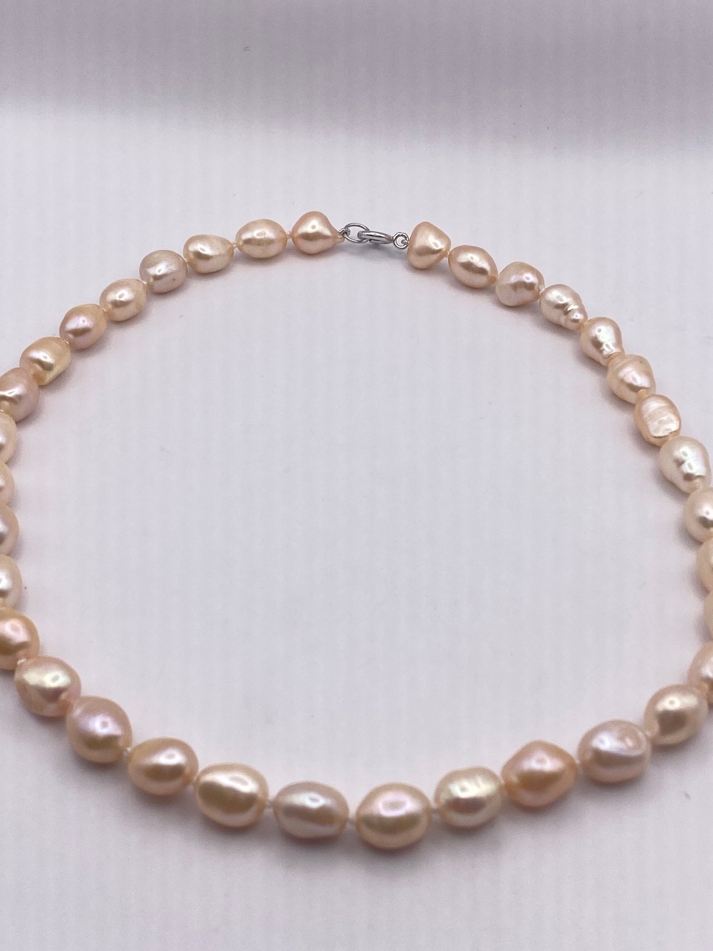 Vintage Hand Knotted Peach Pearl 16 inch Necklace