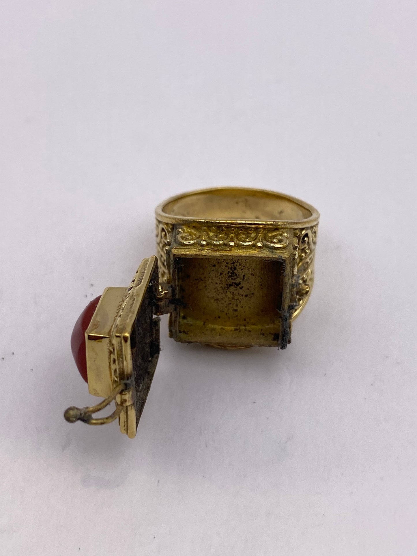 Vintage Red Carnelian Brass Poison Pillbox Ring