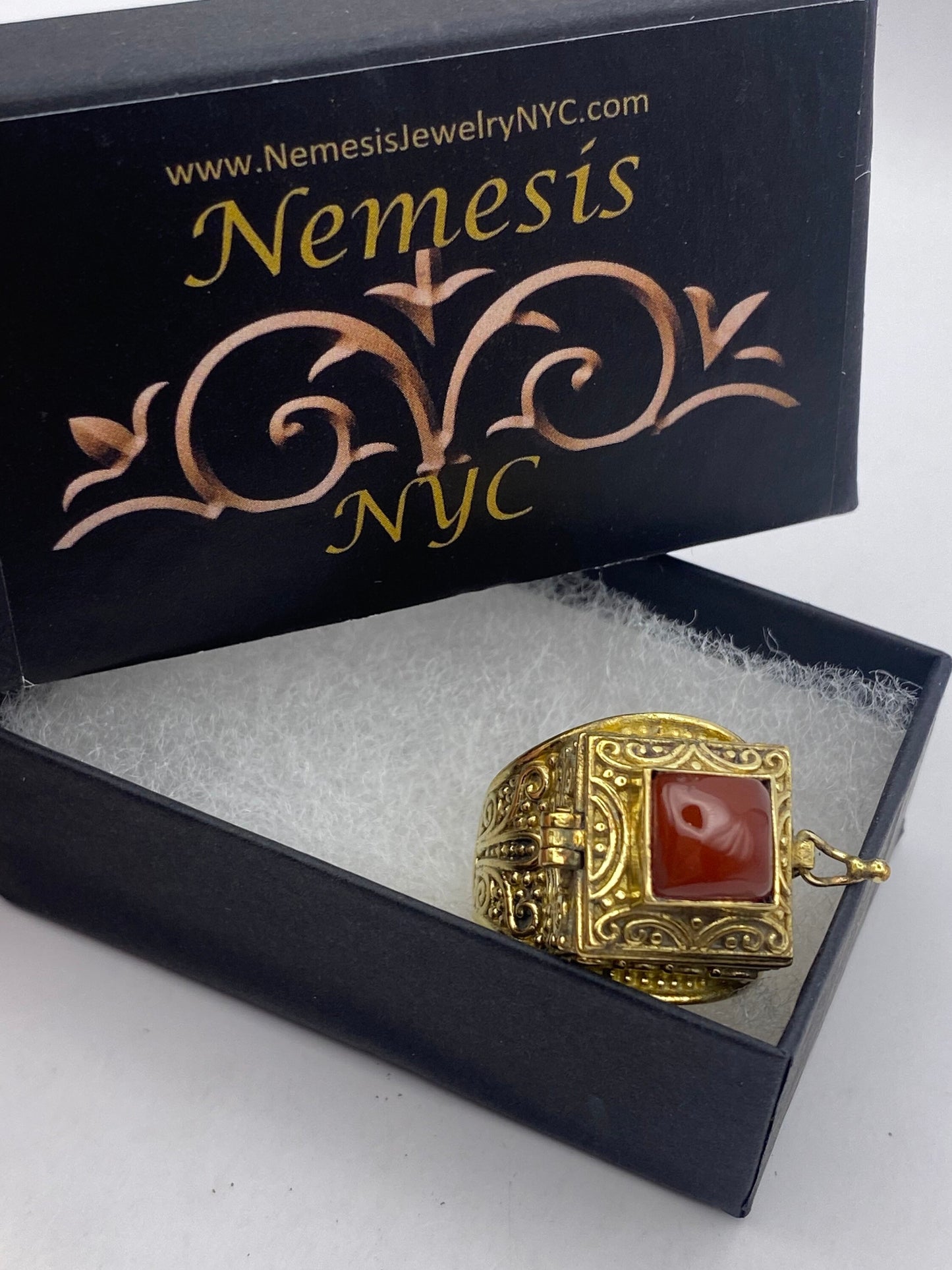 Vintage Red Carnelian Brass Poison Pillbox Ring