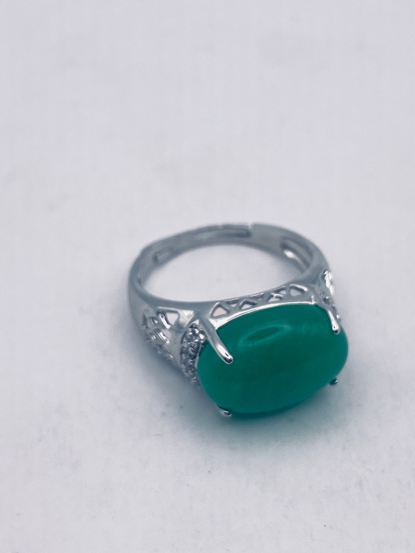 Vintage Lucky Green Nephrite Jade Heart Ring