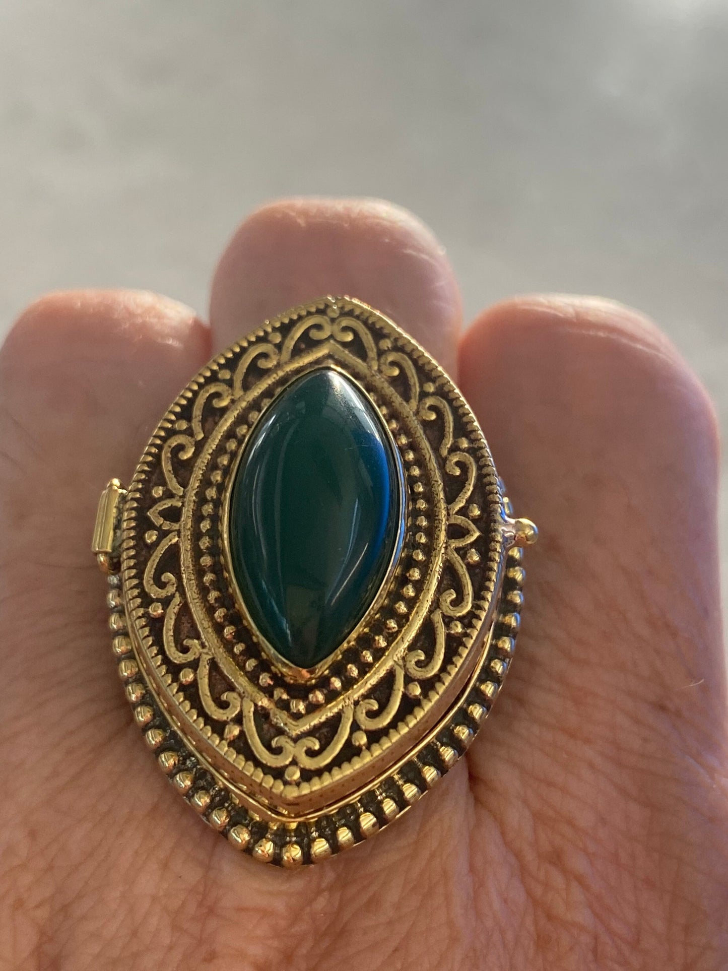 Vintage Green Chrysoprase Brass Poison Pillbox Ring