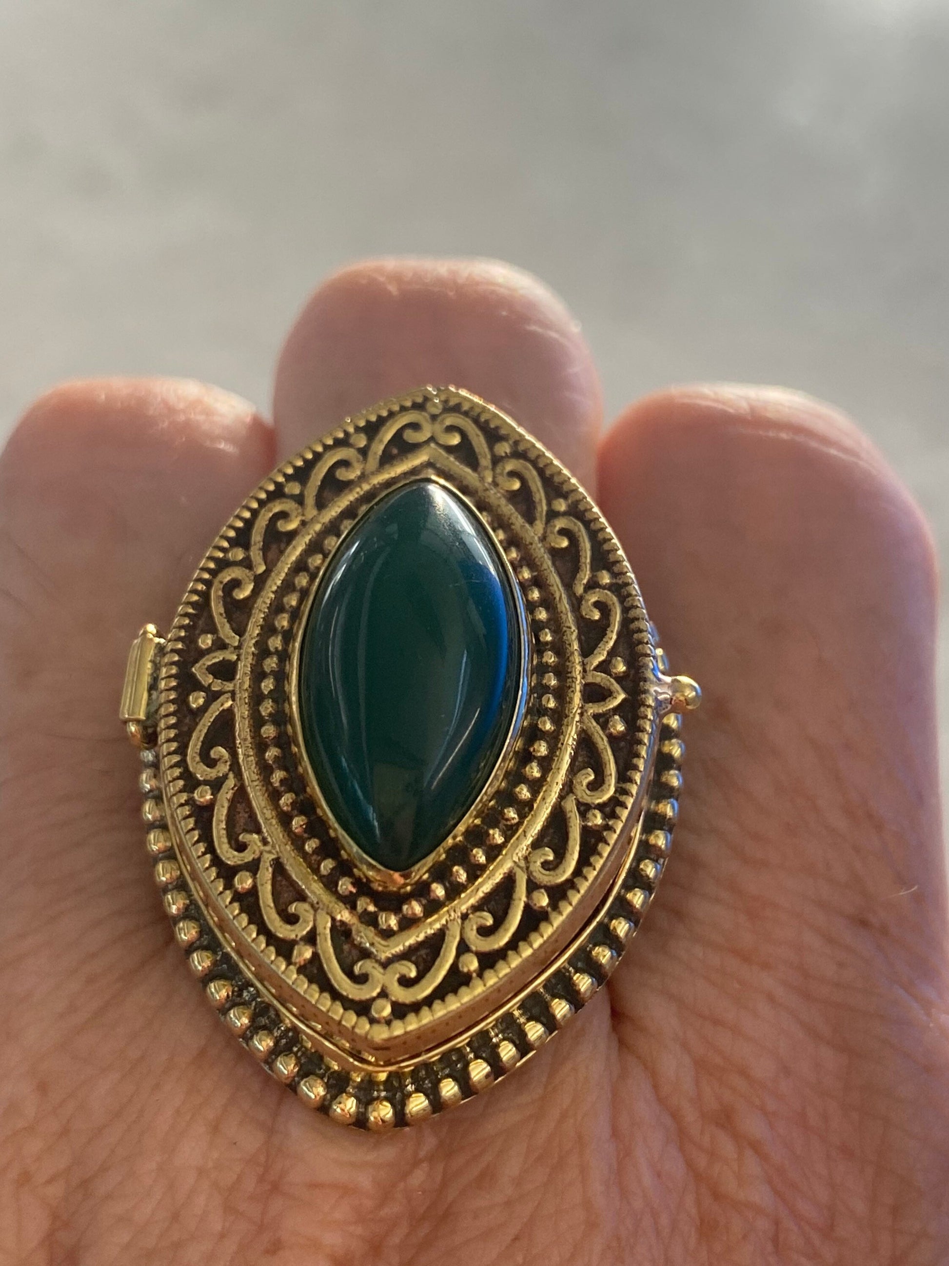 Vintage Green Chrysoprase Brass Poison Pillbox Ring