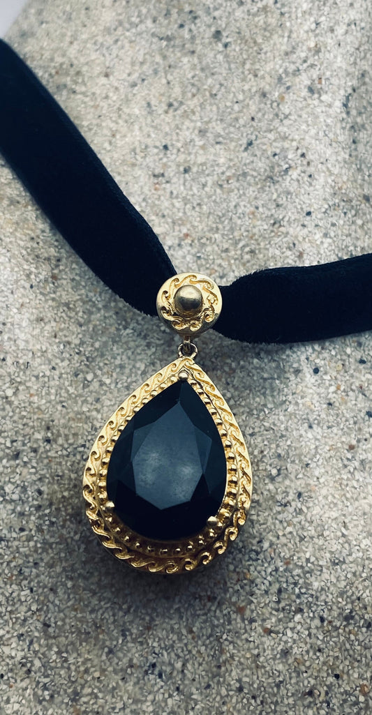 Vintage Black Onyx Choker Golden 925 Sterling Silver Pendant Necklace