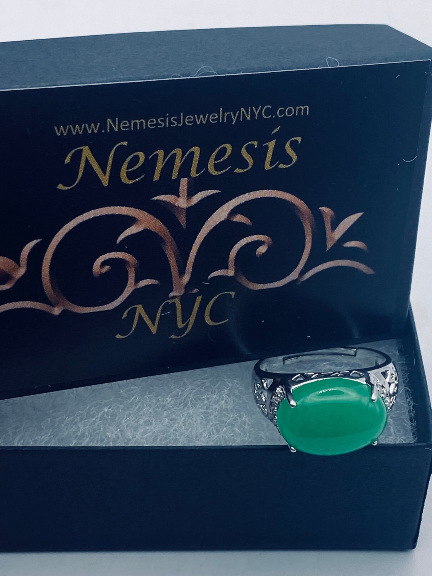 Vintage Lucky Green Nephrite Jade Heart Ring