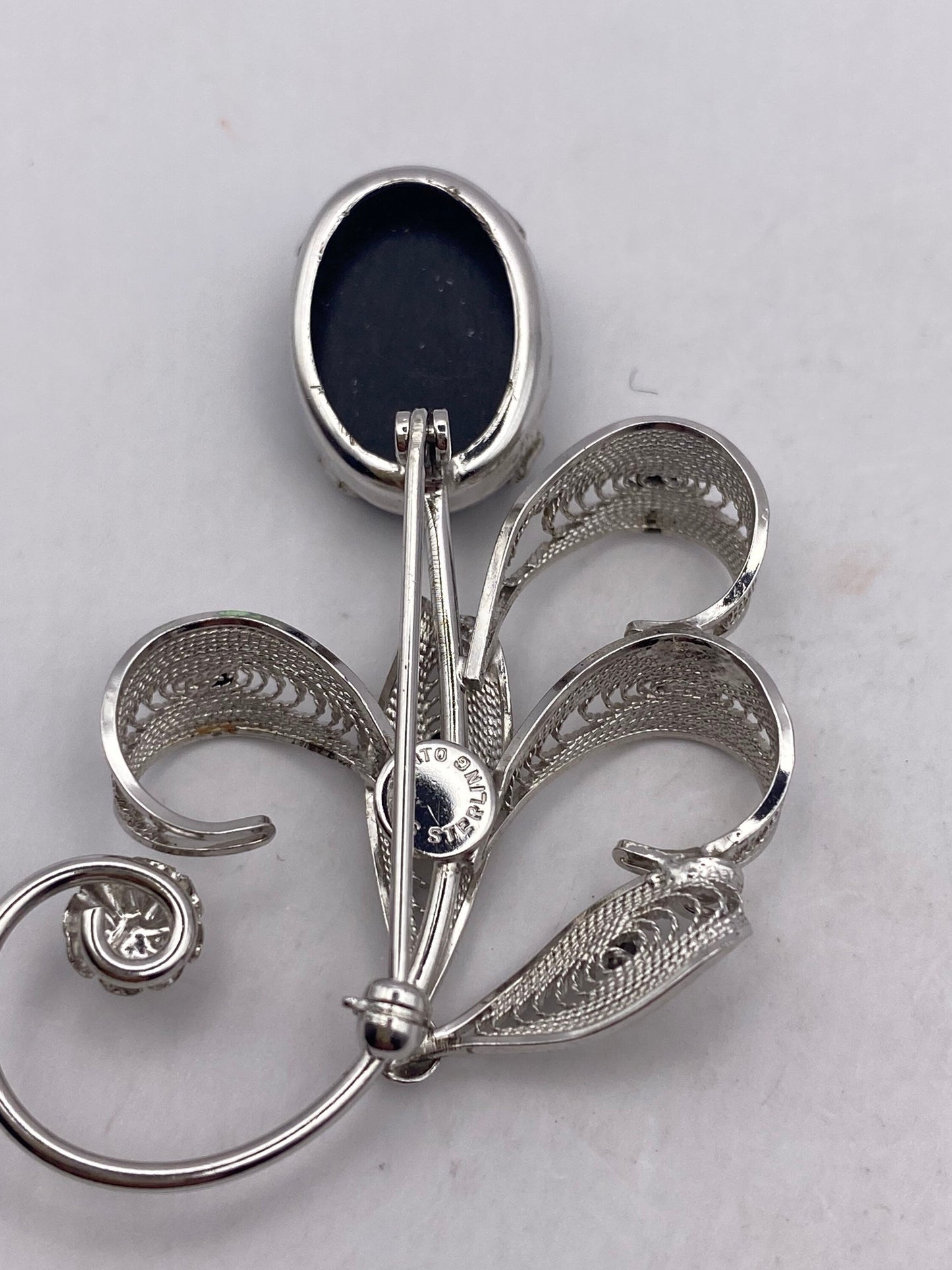 Vintage Hematite Deco Flower 925 Sterling Silver Filigree Brooch Pin