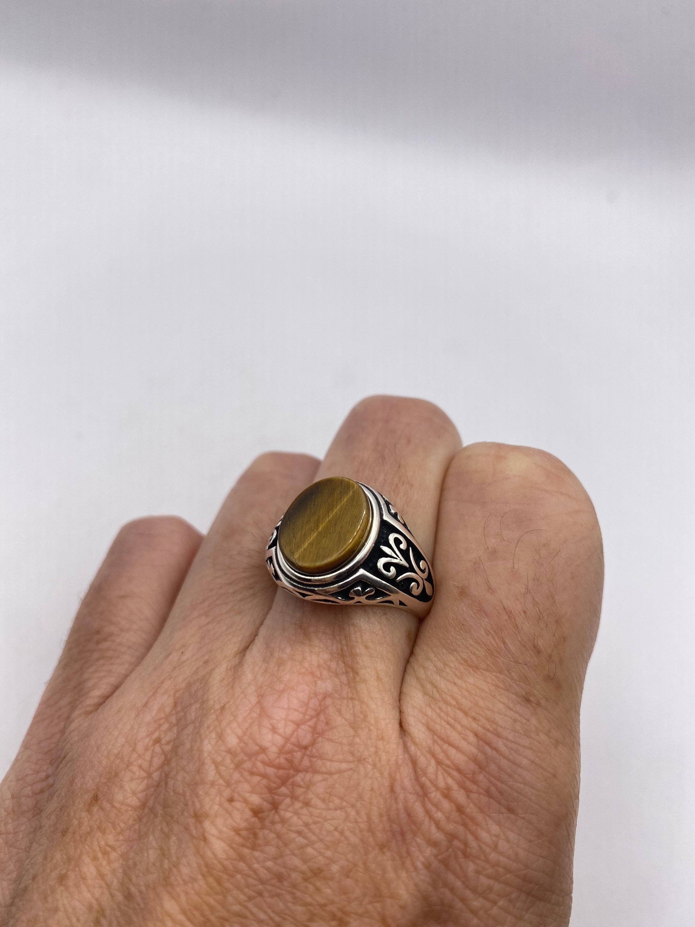 Vintage Authentic shops Tiger Eye and Sterling silver ring