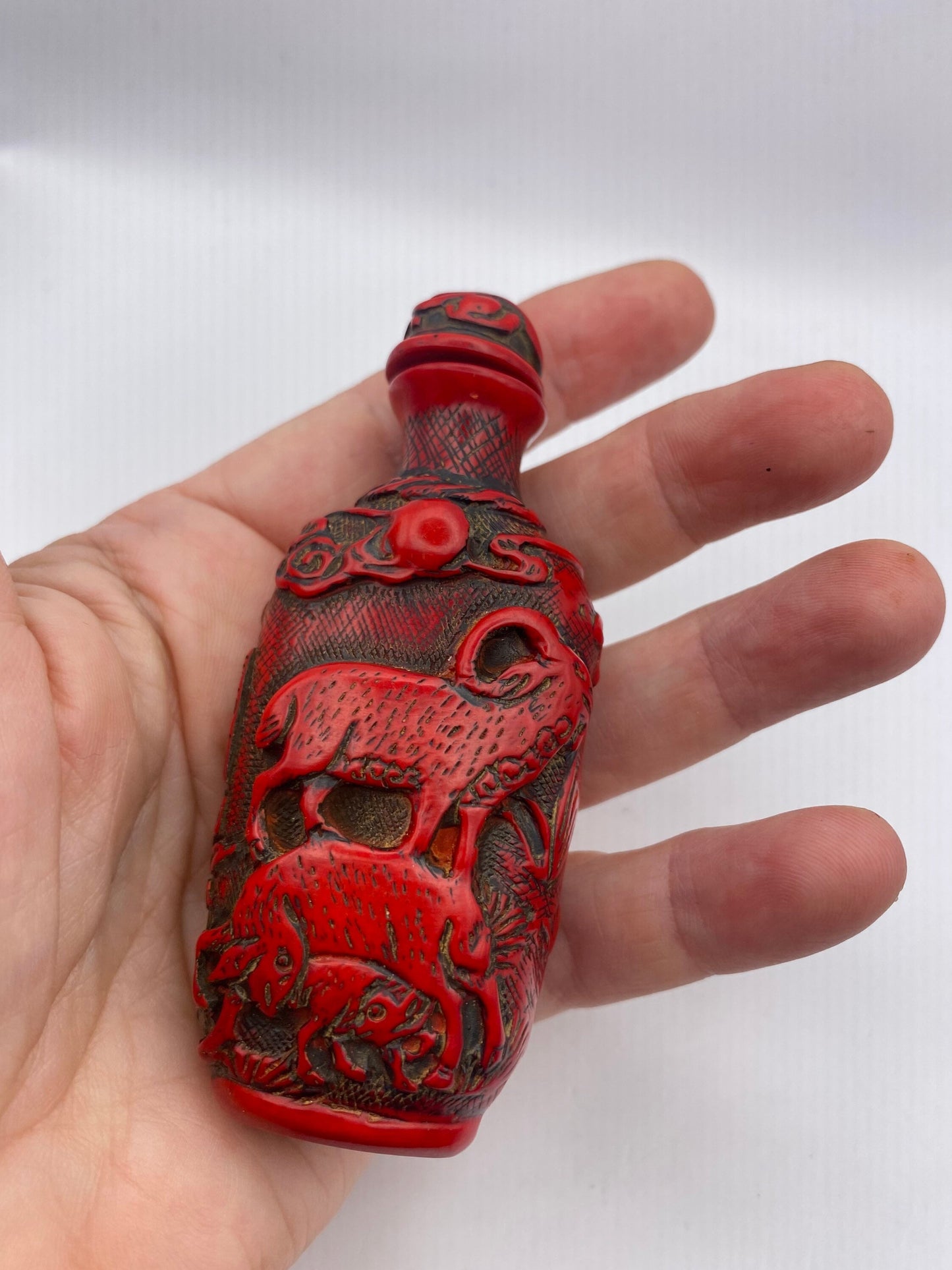 Vintage Rams Bottle Snuff Perfume Flask Cinnabar Resin