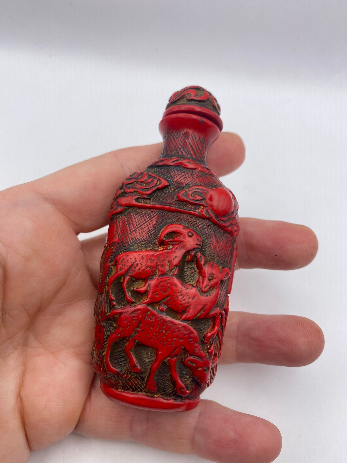 Vintage Rams Bottle Snuff Perfume Flask Cinnabar Resin