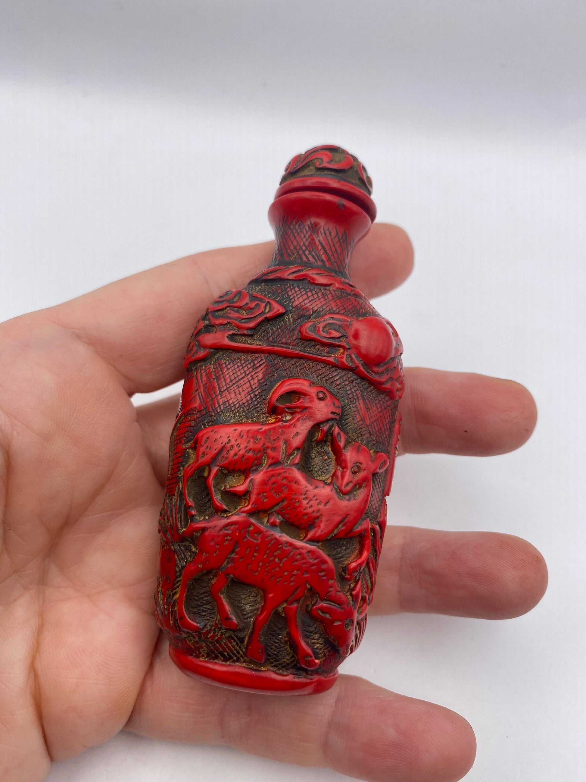 Vintage Rams Bottle Snuff Perfume Flask Cinnabar Resin