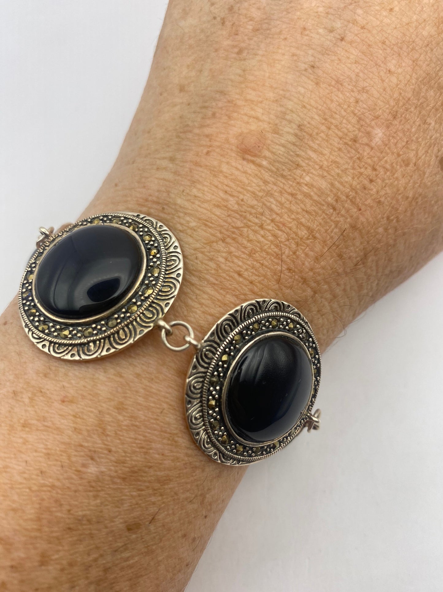 Vintage Black Onyx Bracelet Deco 925% Sterling Silver Marcasite