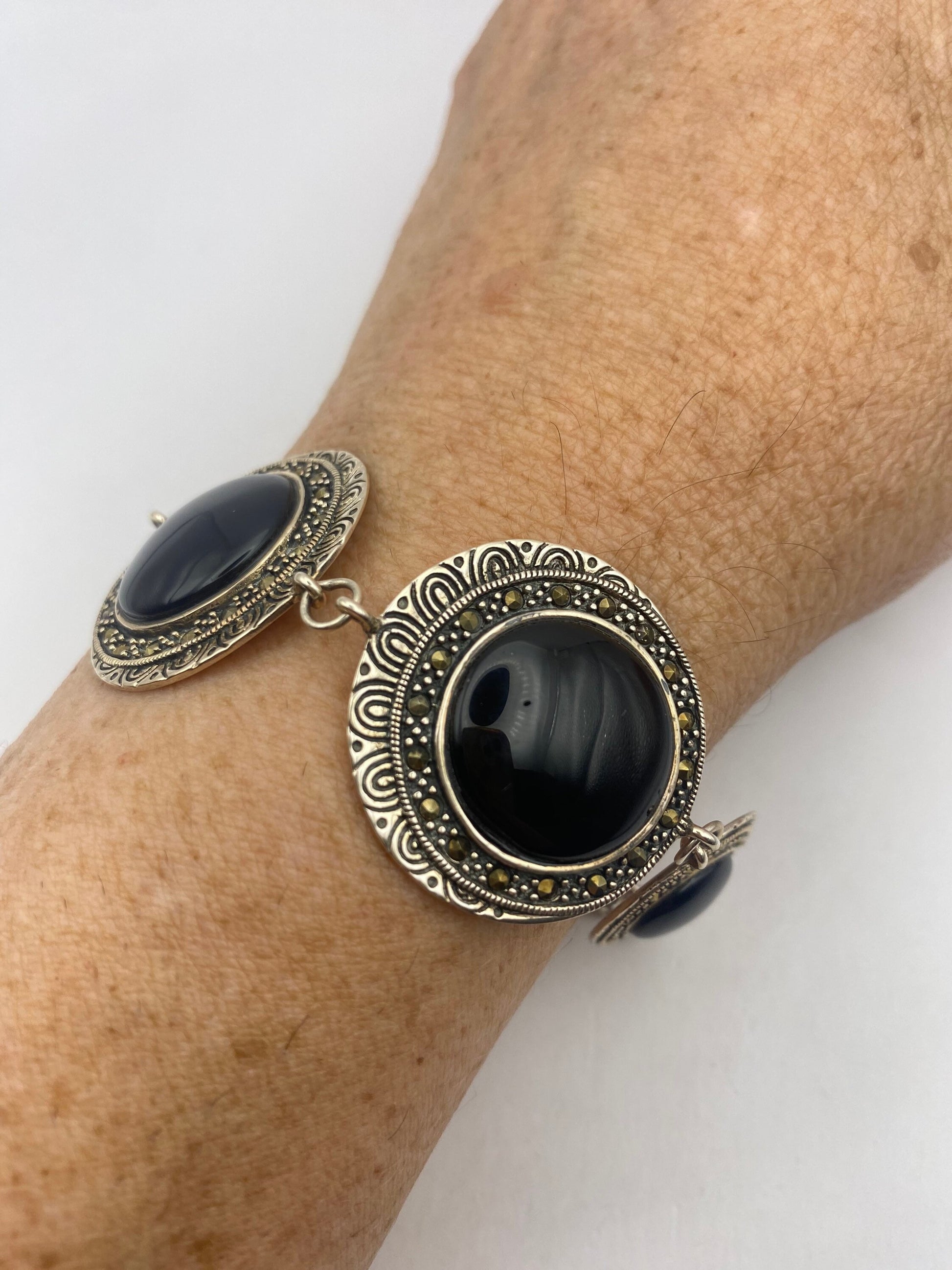 Vintage Black Onyx Bracelet Deco 925% Sterling Silver Marcasite