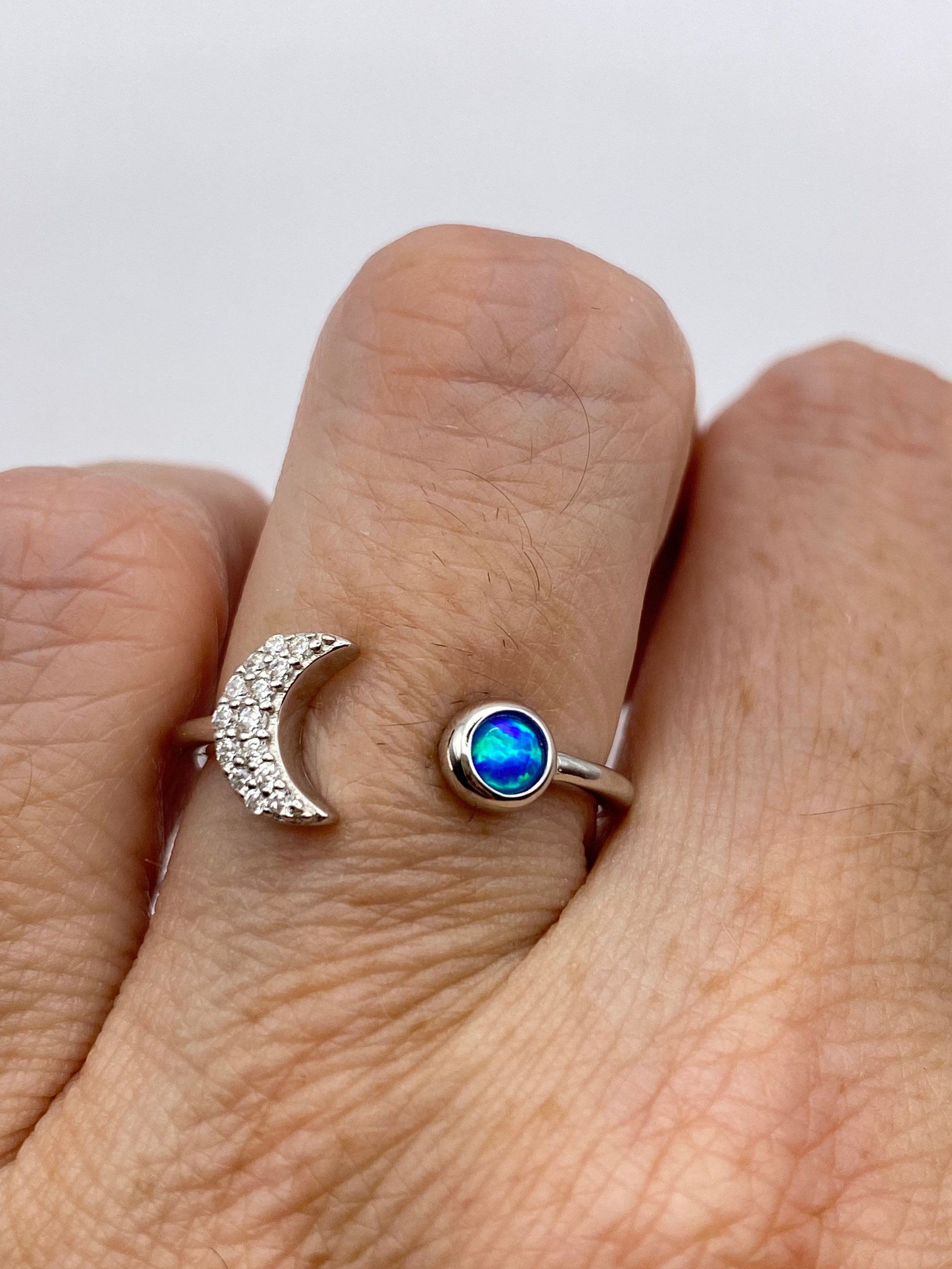 Vintage Ethiopian Fire Opal Moon and Star Adjustable Band 925 Sterling Silver Ring
