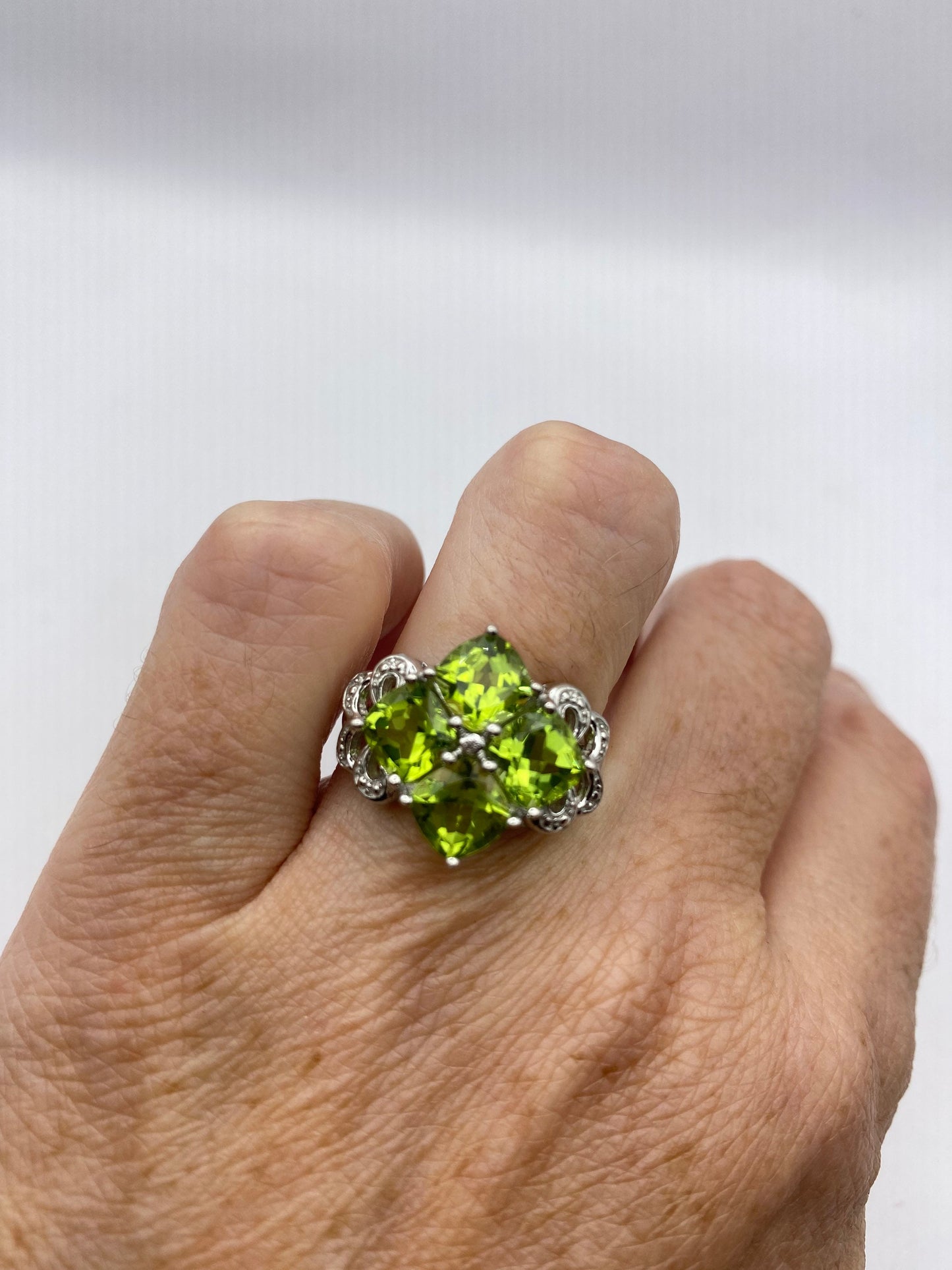 Vintage Handmade Genuine Green Peridot Filigree Setting 925 Sterling Silver Gothic Ring