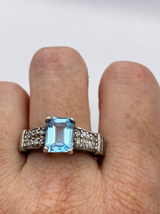 Vintage Genuine Blue Topaz 925 Sterling Silver Ring