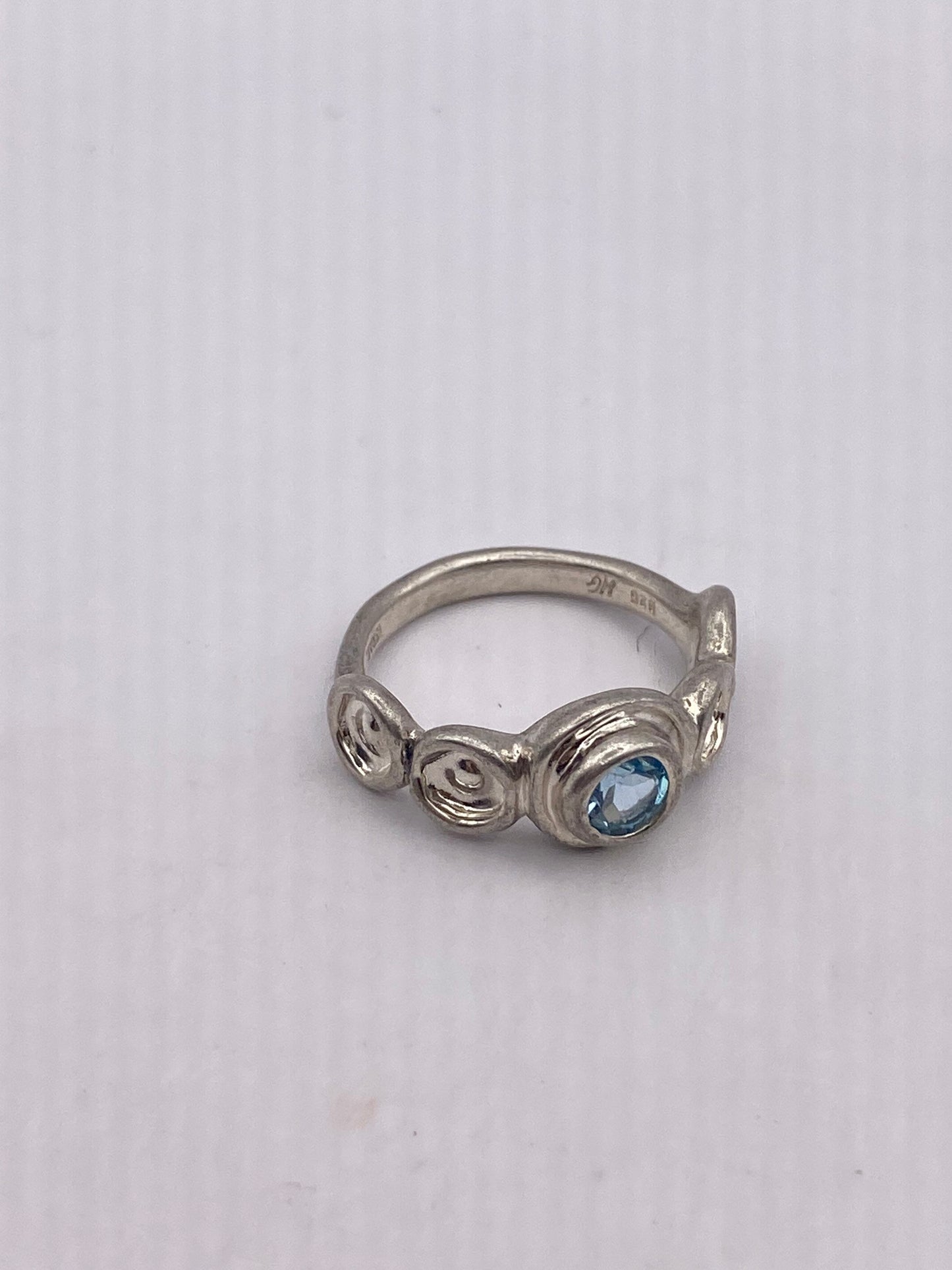 Vintage Genuine Blue Topaz 925 Sterling Silver Ring