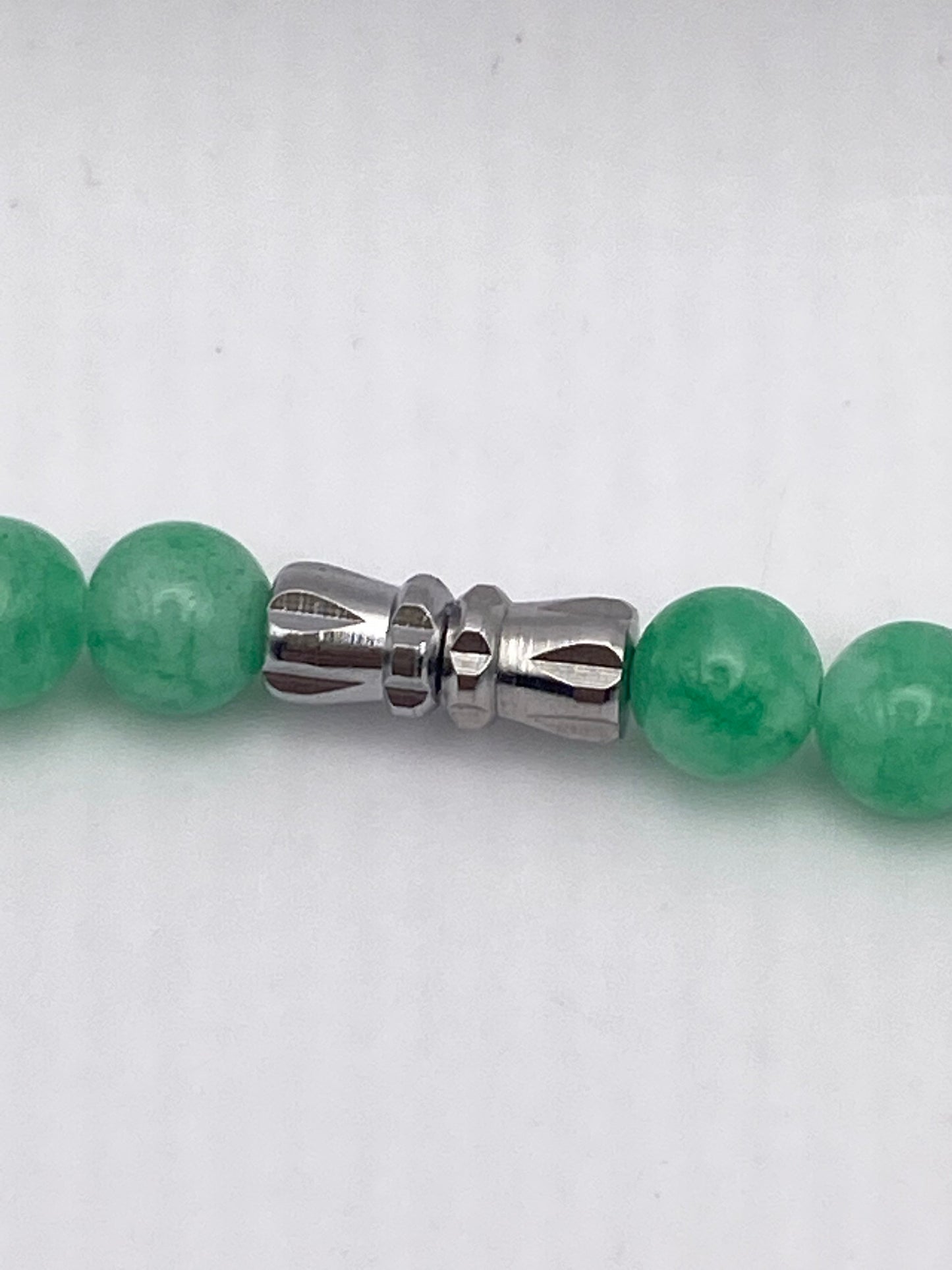 Vintage Jade beaded 16 Inch Necklace