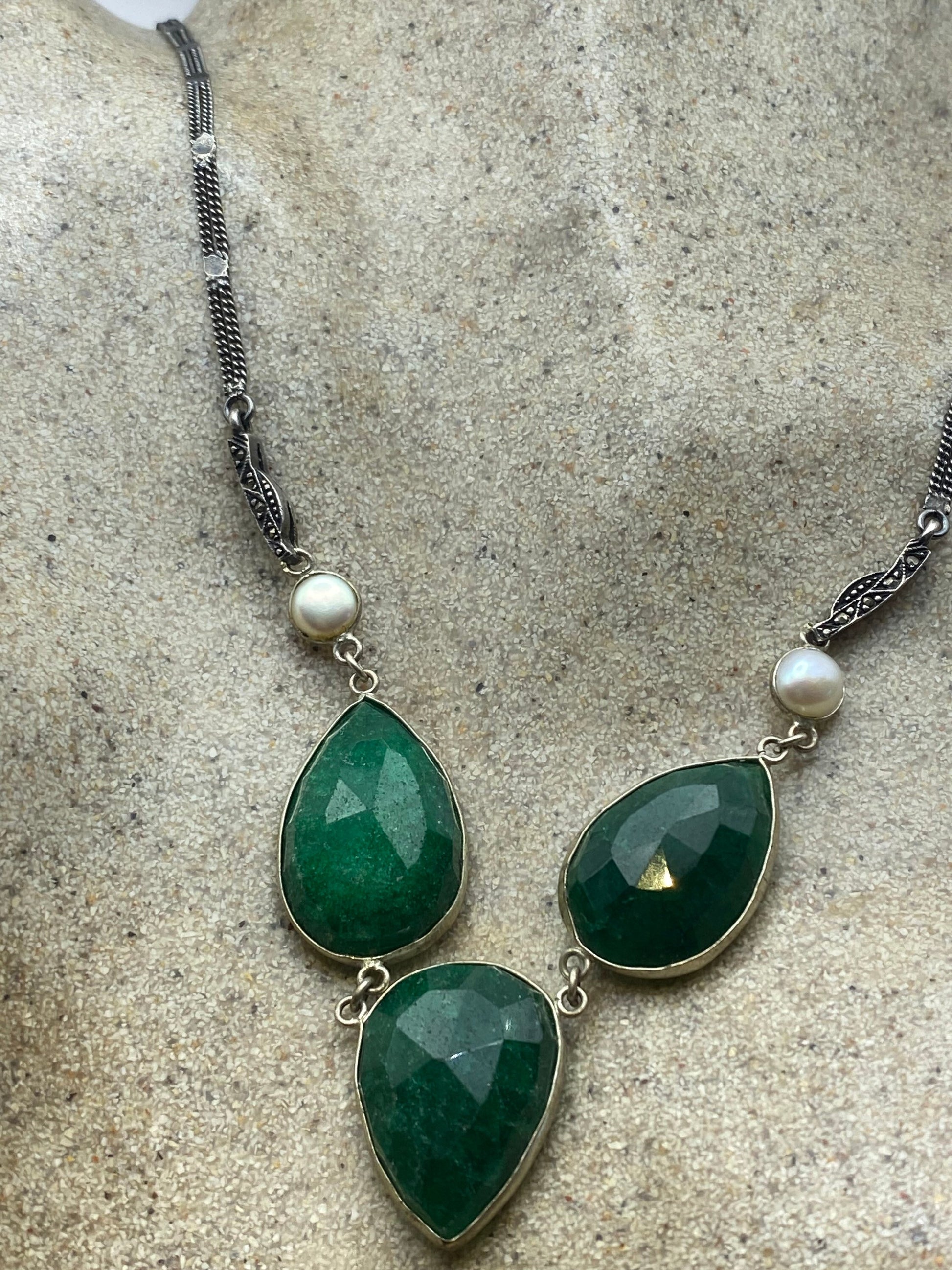 Vintage Green Emerald 925 Sterling Silver White Pearl Pendant Choker