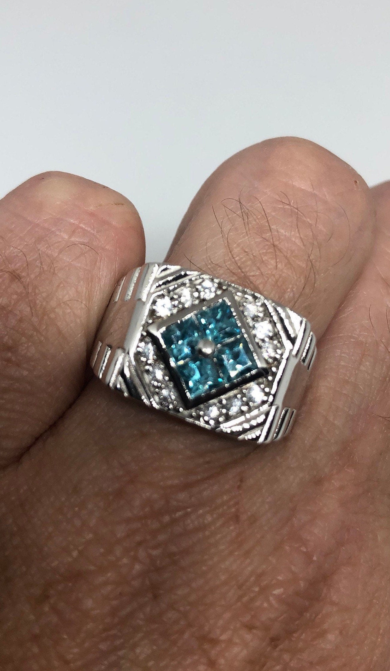 Vintage Genuine Blue Topaz 925 Sterling Silver Ring Size 7.5