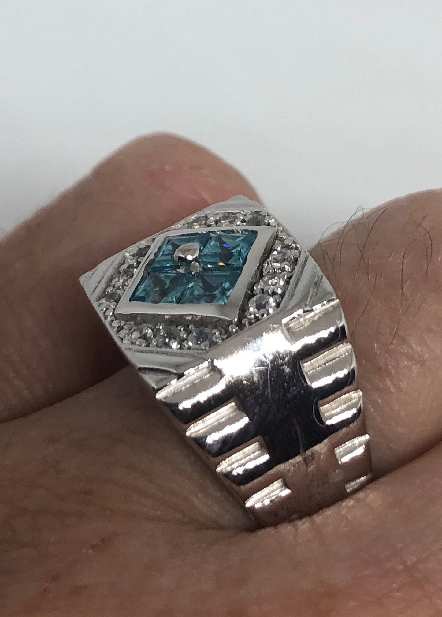 Vintage Genuine Blue Topaz 925 Sterling Silver Ring Size 7.5