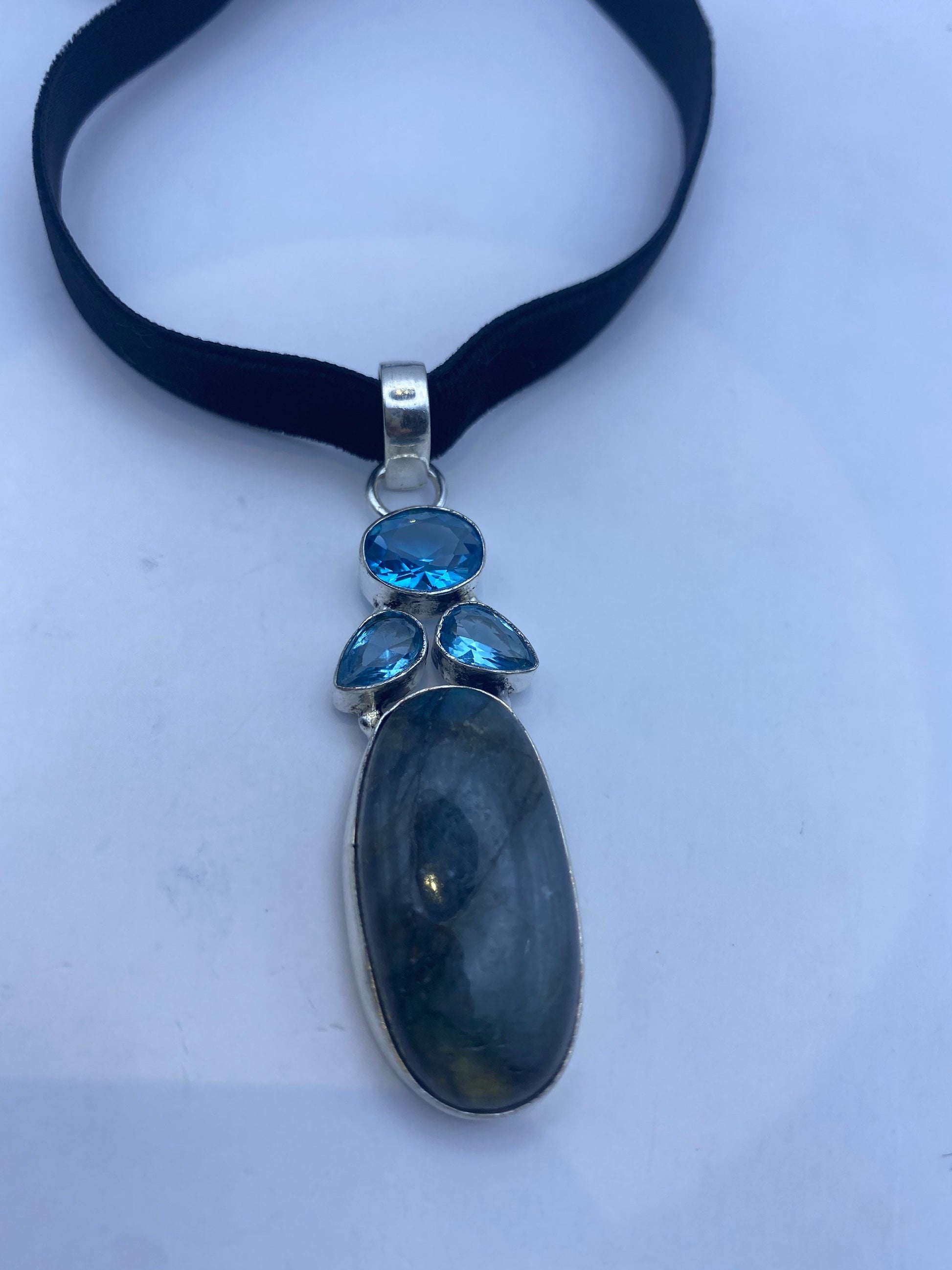 Vintage Silver Genuine Rainbow Labradorite Blue Topaz Choker Black Velvet Necklace.