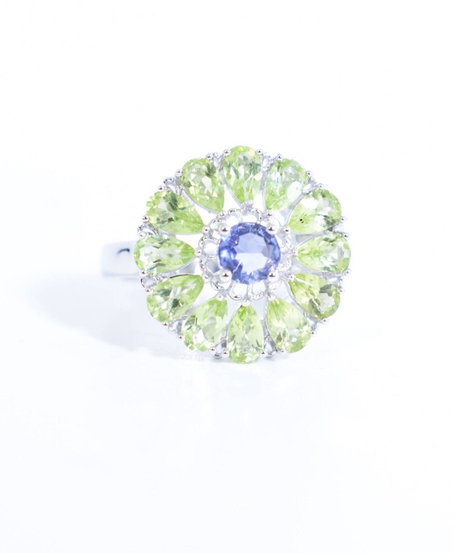 Vintage Green Peridot and Blue Iolite Flower 925 Sterling Silver Cocktail Ring