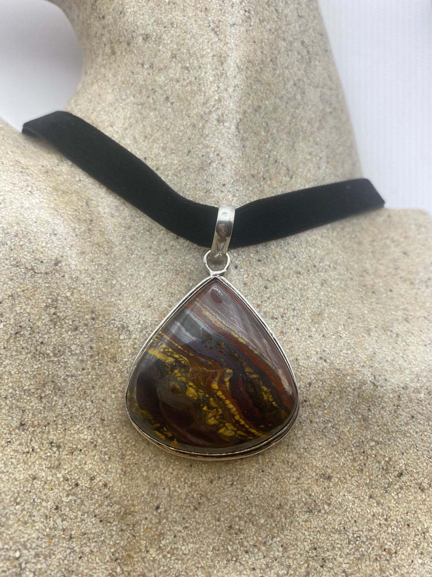 Vintage Red Tigers Eye Choker Pendant Necklace