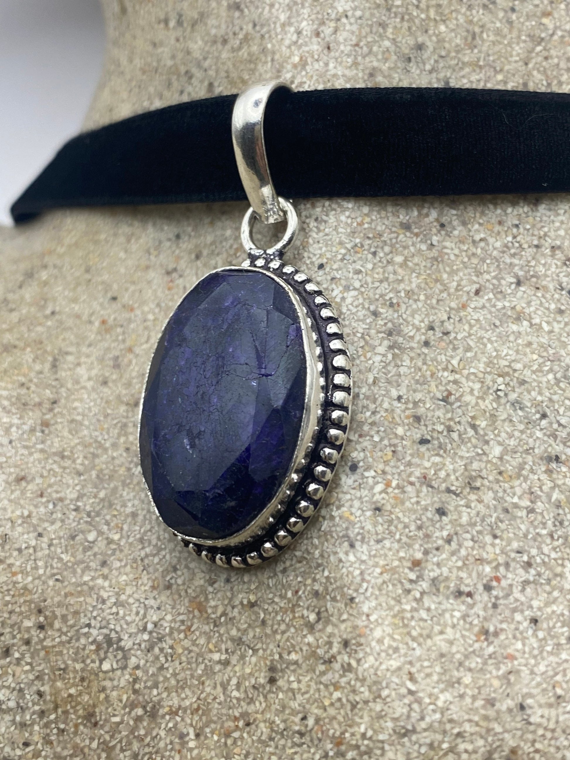 Vintage Blue Sapphire Choker Necklace.