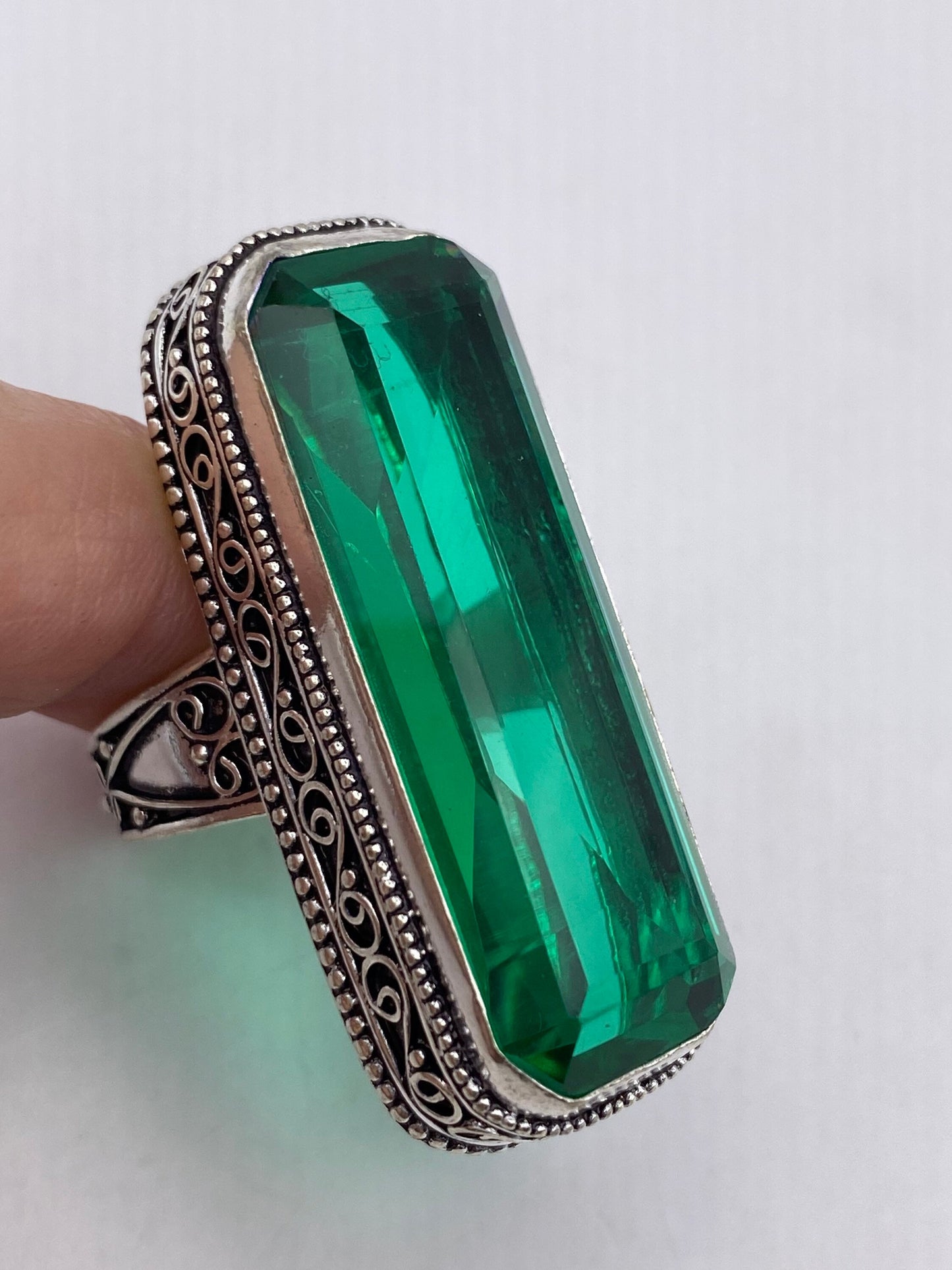 Vintage Green Antique Glass Cocktail Ring